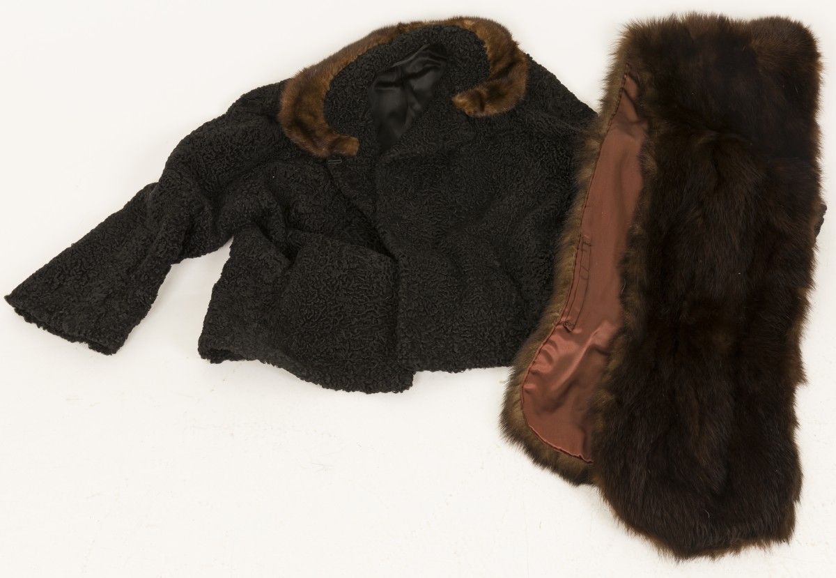 A lot comprised of (2) various fur clothing items, jacket and stola, 20th centur&hellip;