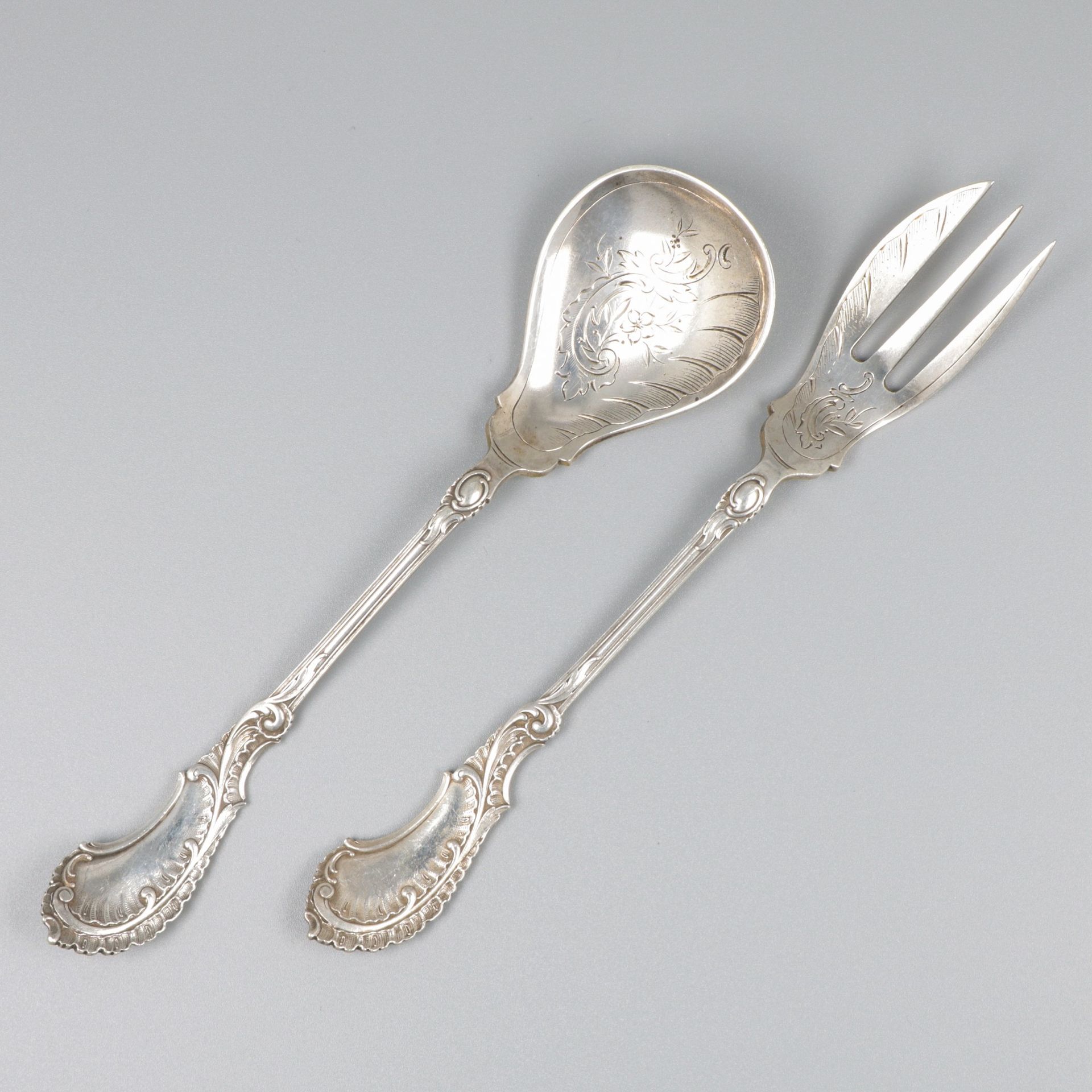 2-piece ginger set silver. Modèles coulés avec des décorations richement estampé&hellip;