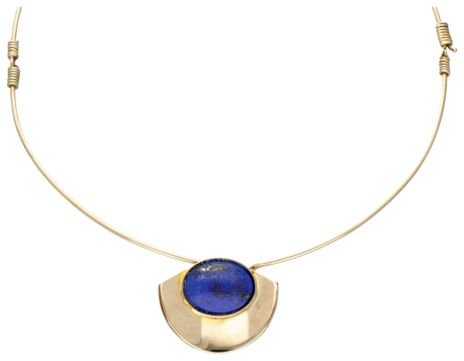 14K. Yellow gold collar necklace set with approx. 8.59 ct. Lapis lazuli. Sellos:&hellip;