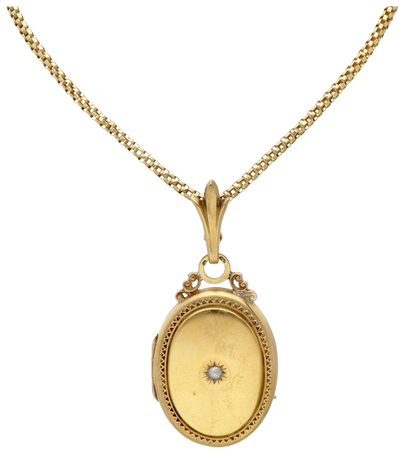 14K. Yellow gold necklace and antique medallion pendant with seed pearl. Y compr&hellip;