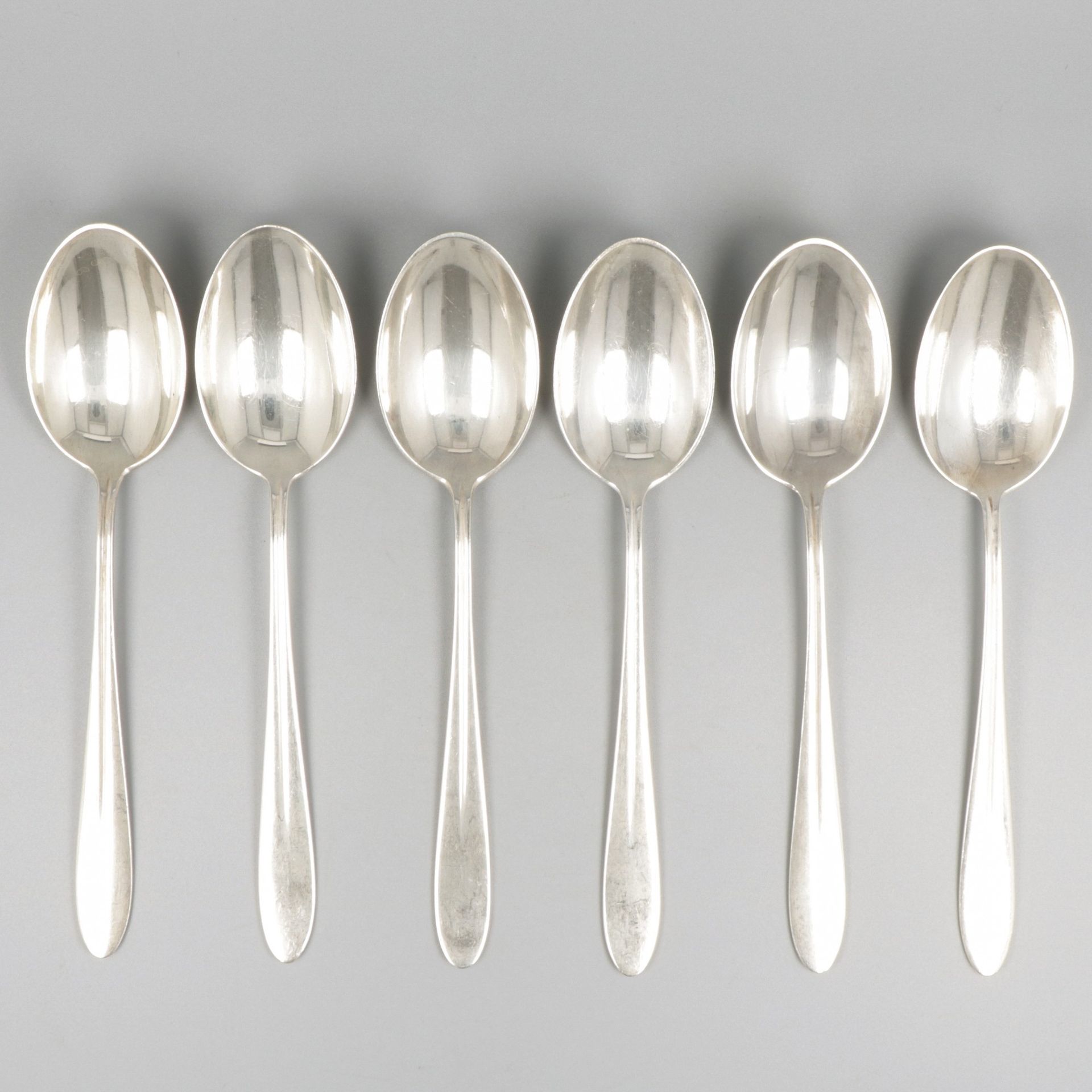 6-piece set dinner spoons silver. Modell 400, entworfen von Gustav Beran. Nieder&hellip;