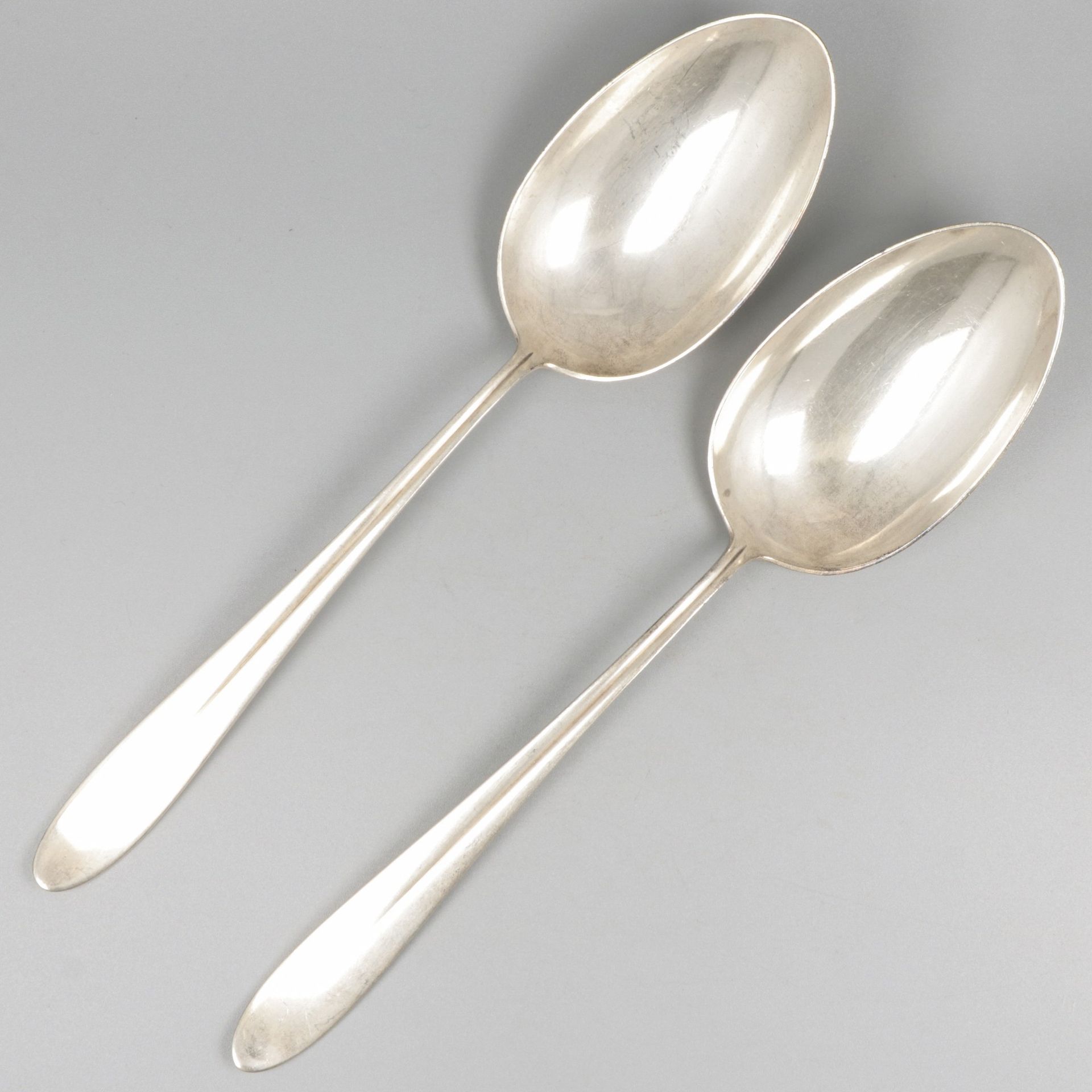 2-piece set vegetable spoons silver. Modell 400, entworfen von Gustav Beran. Nie&hellip;