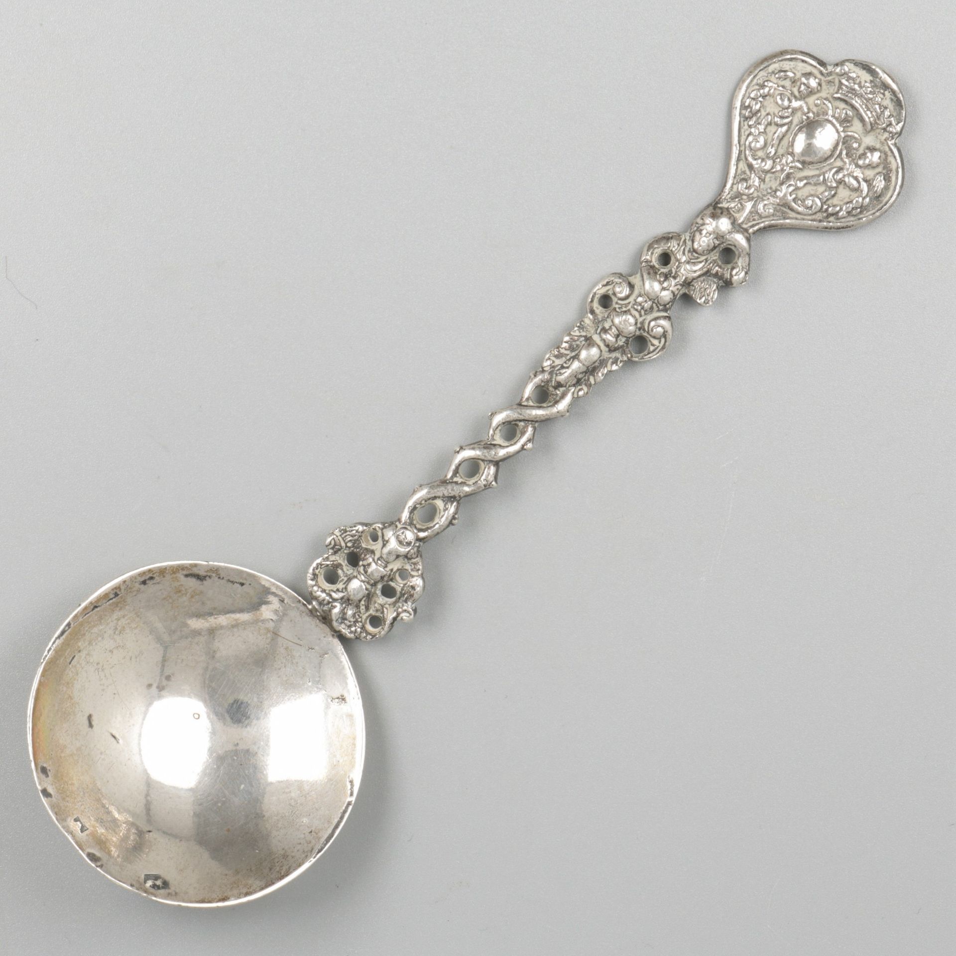 Commemorative spoon silver. Modèle moulé richement décoré. Pays-Bas, 1888, poinç&hellip;