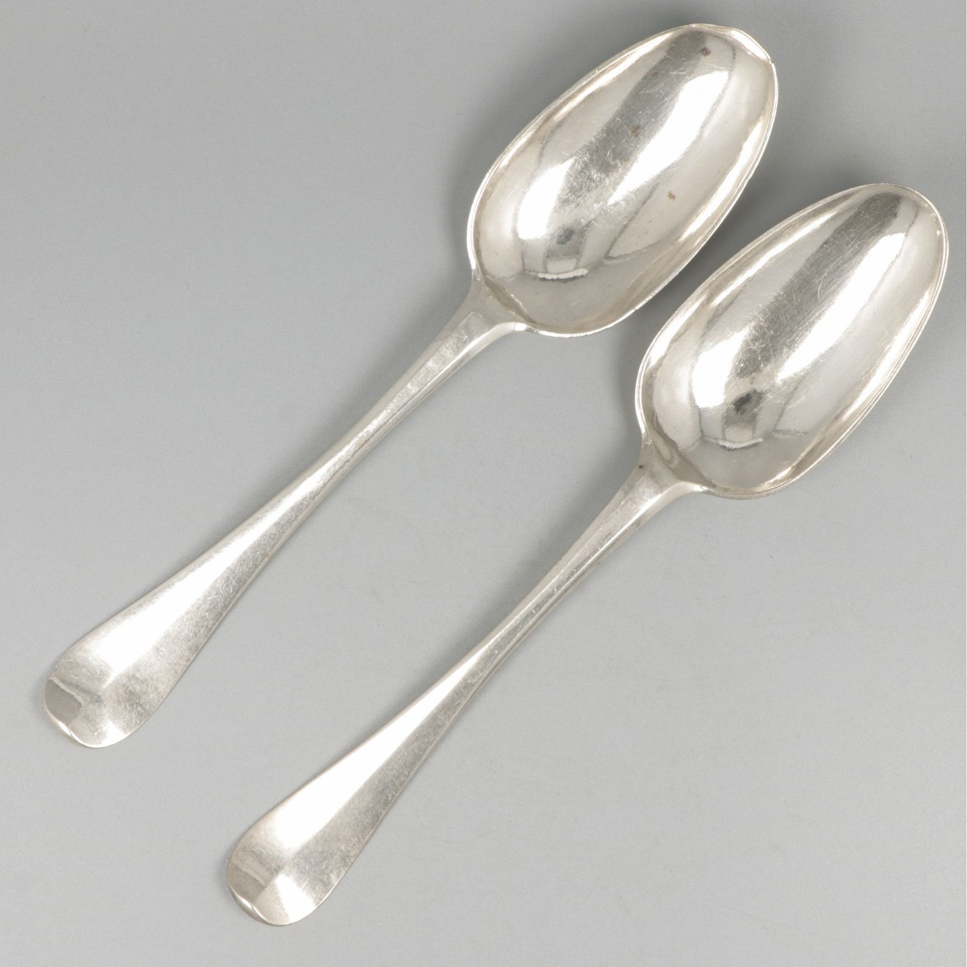 2-piece set dinner spoons (Kampen, Anthony van Laer 1710-1753) silver. Haags lof&hellip;