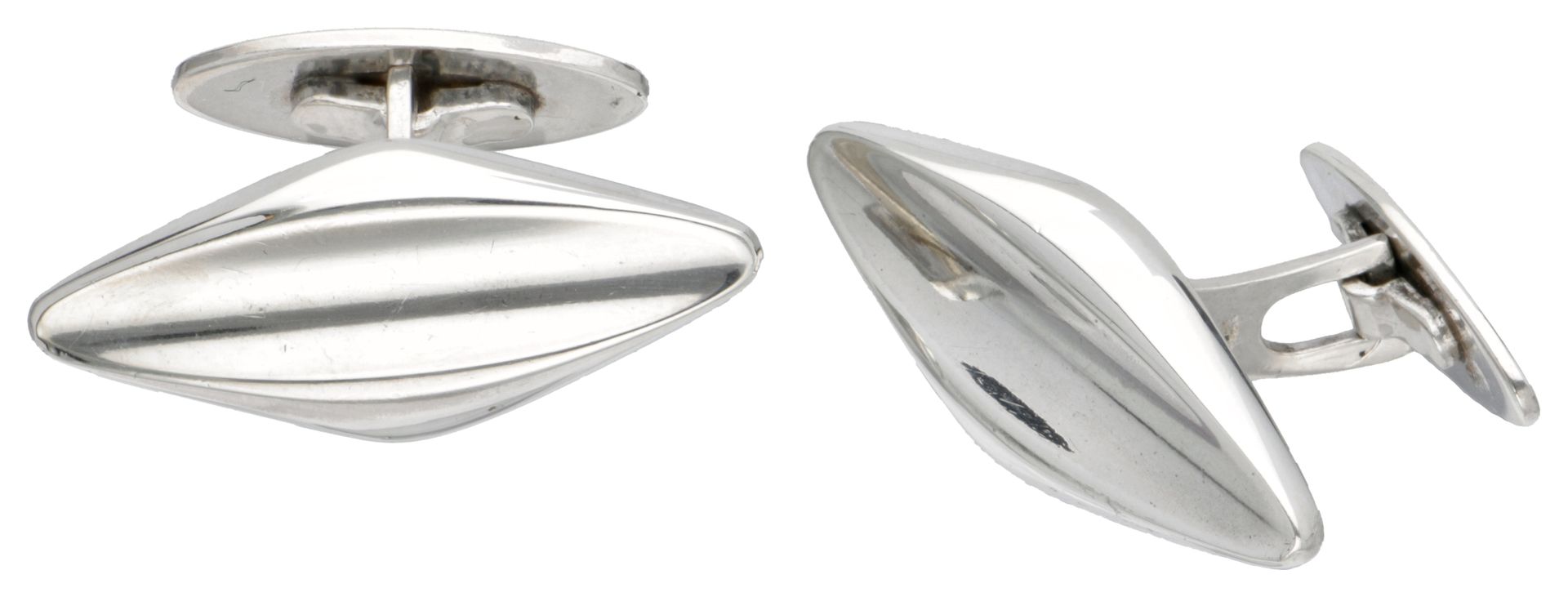 835 Silver cufflinks by Danish designer John Lauritzen. 印记：纯金，John L，丹麦，进口印记（ZII&hellip;