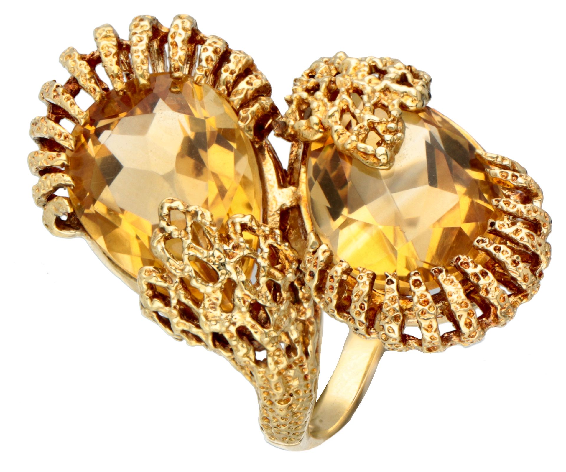 14K. Yellow gold ring set with two pear-shaped faceted citrines. Punzierungen: 5&hellip;