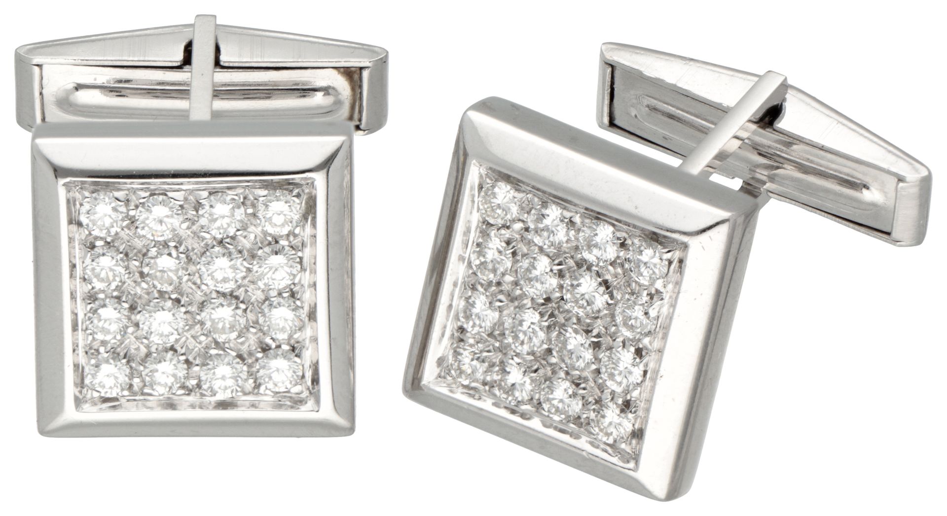 18K. White gold square cufflinks set with approx. 1.05 ct. Diamond. Sellos: 750.&hellip;