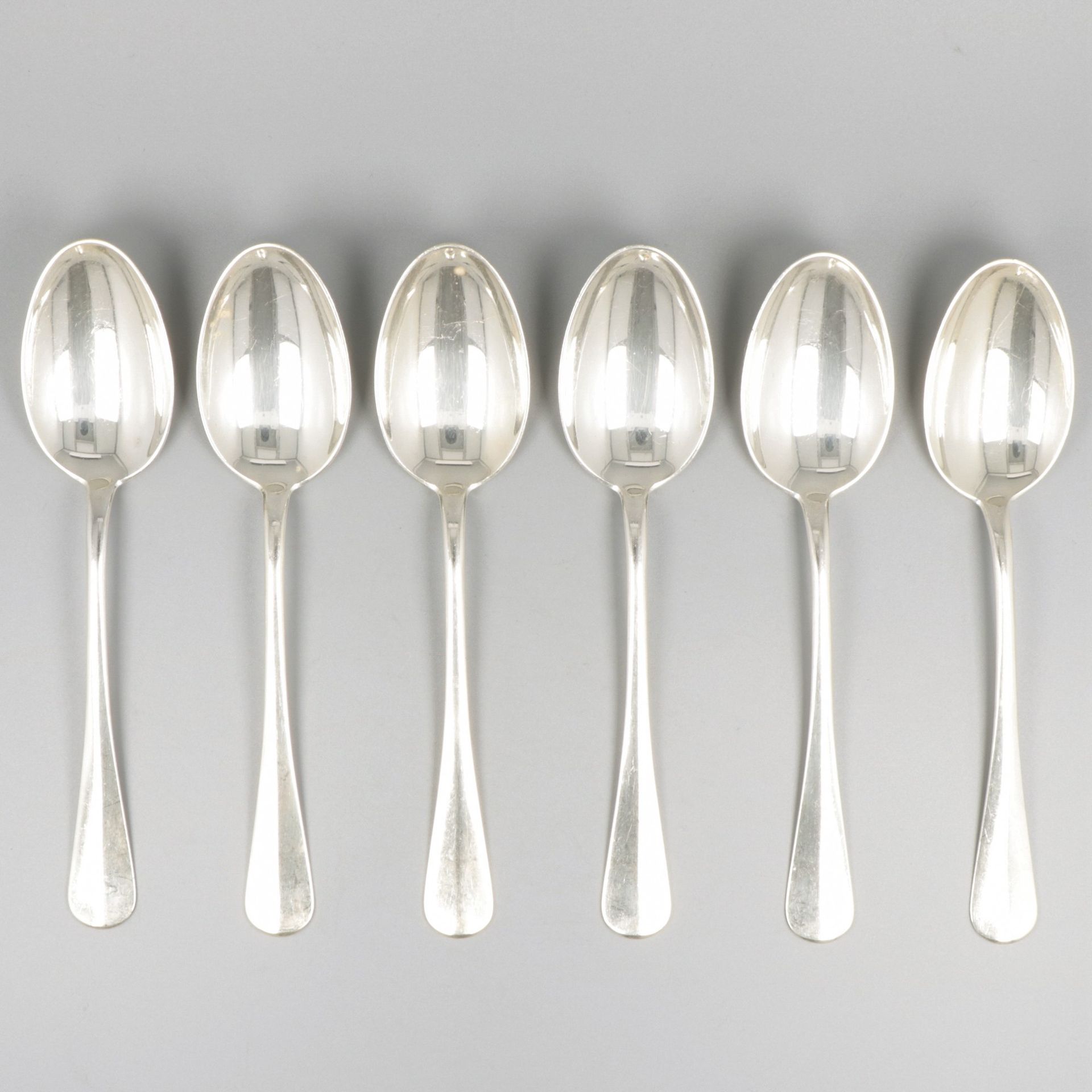 6-piece set dinner spoons silver. "Hollands glad" ou lisse hollandais. Pays-Bas,&hellip;