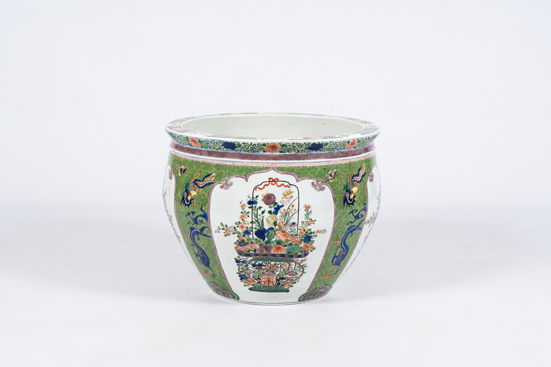 A French Samson famille verte style jardiniere with phoenixes, dragons and flowe&hellip;