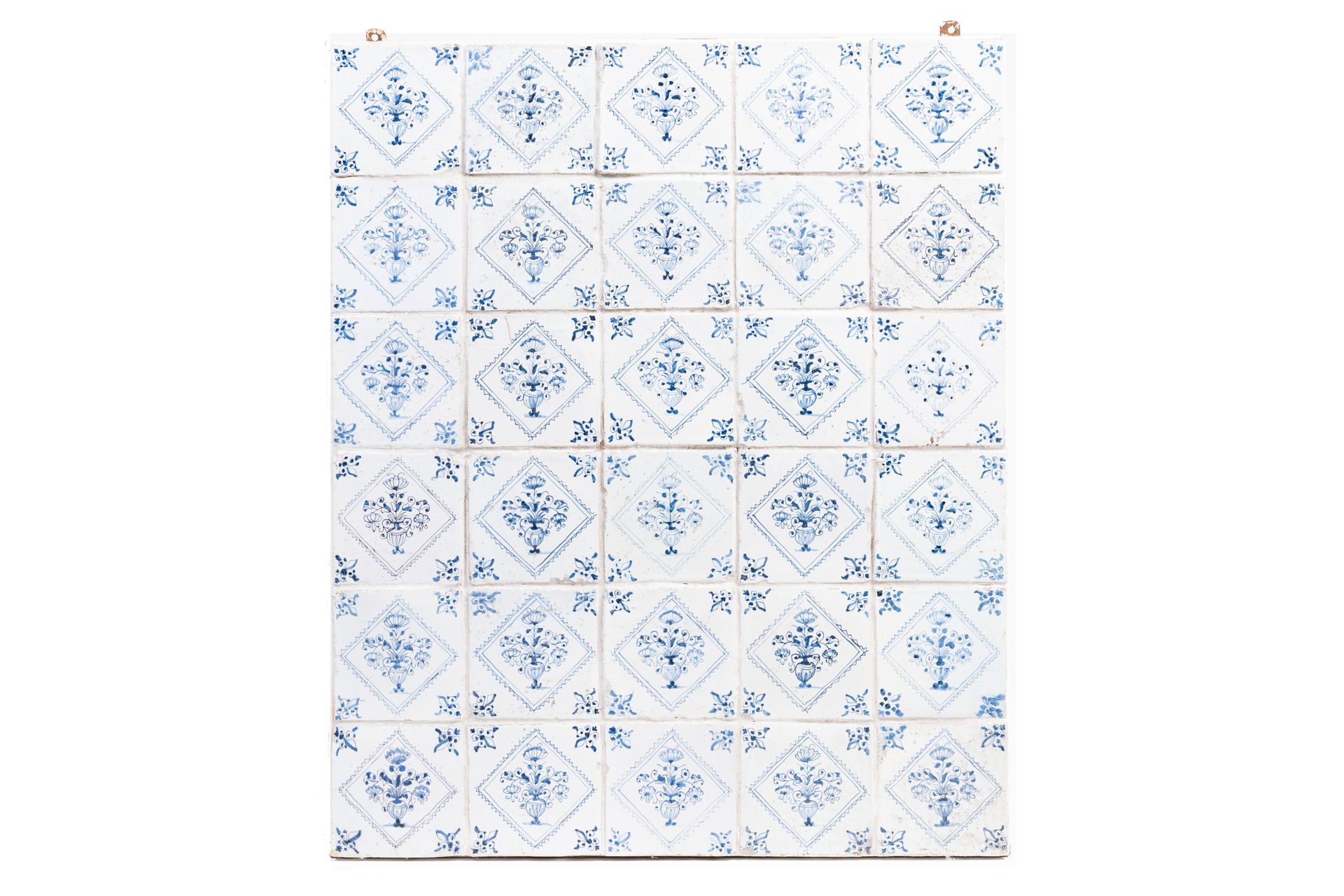 Thirty Dutch Delft blue and white 'flower vase' tiles, 17th C. Treinta azulejos &hellip;