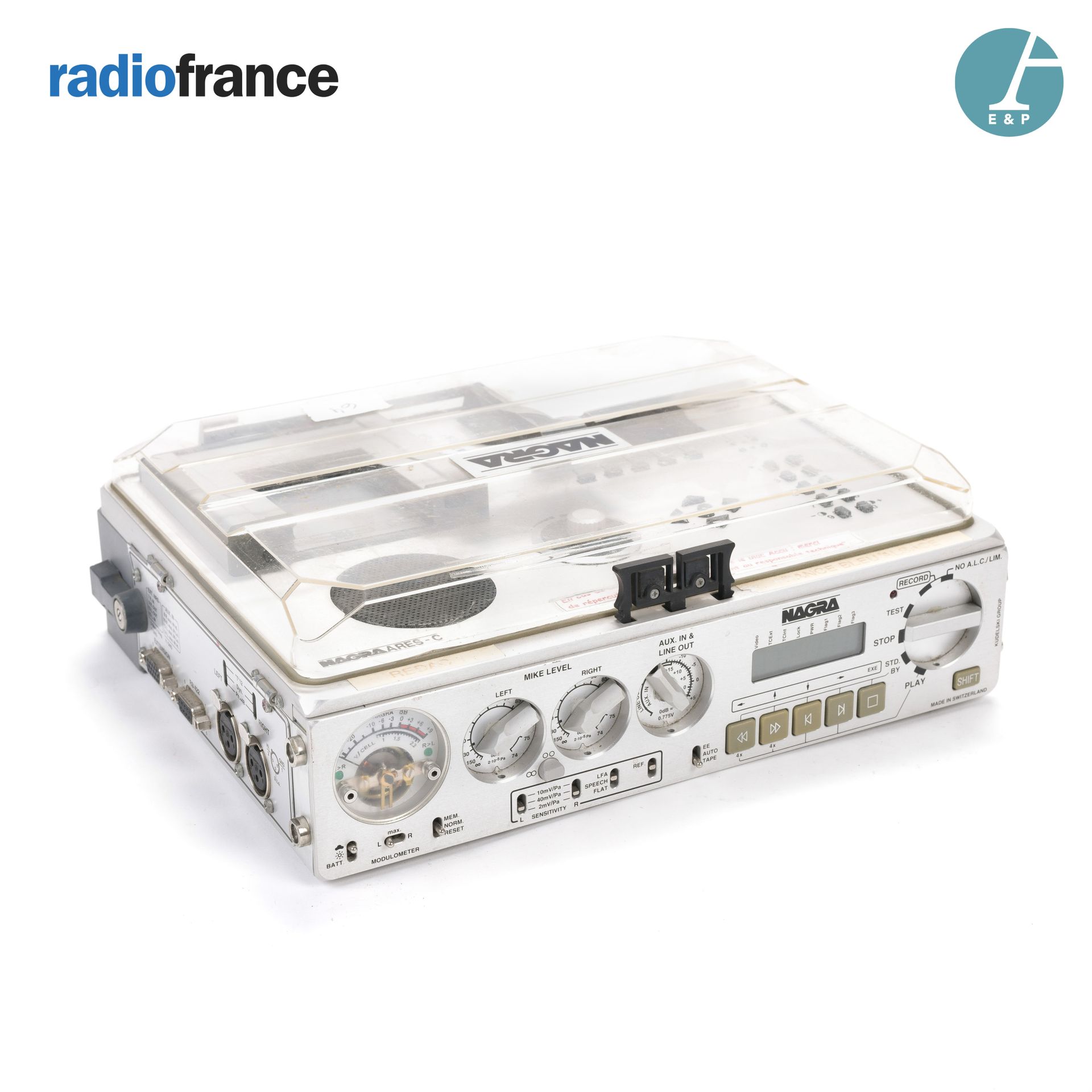 Null Enregistreur NAGRA, Ares-C

H : 9,5cm - L : 29cm - P : 22cm

Provenance Fra&hellip;