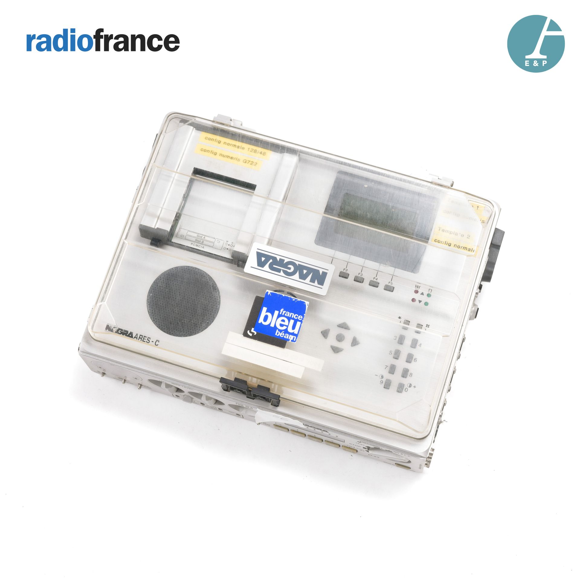 Null NAGRA recorder, Ares-C

H: 9,5cm - W: 29cm - D: 22cm

Sticker France Bleu B&hellip;