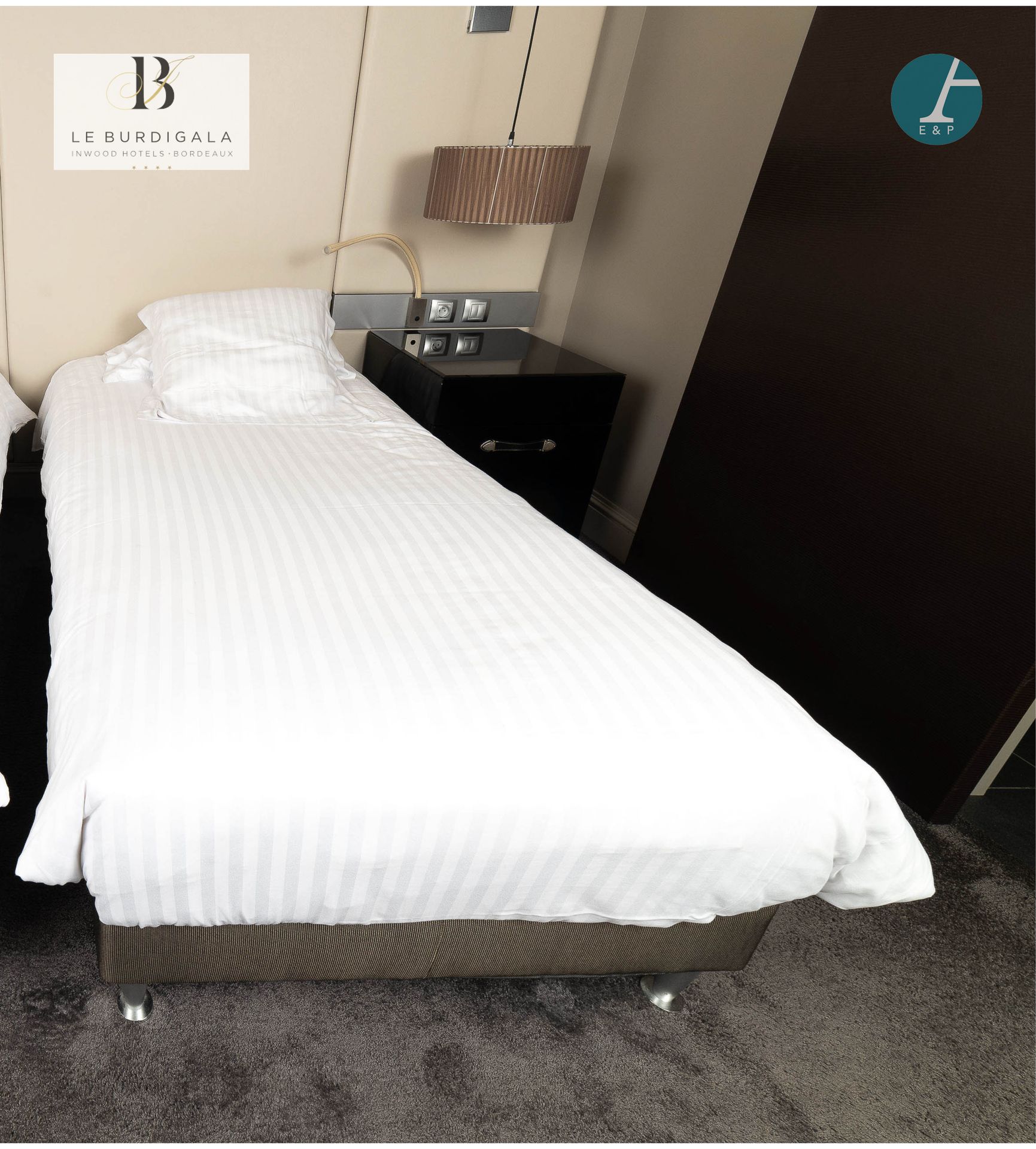 Null 从波尔多的4*酒店Burdigala出发



一张单人床。床底和床垫：高：60厘米 - 宽：90厘米 - 深：195厘米

使用条件。