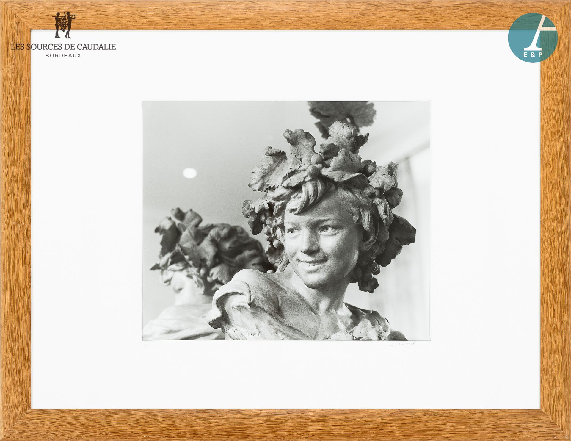 Null 从11号房间 "Les Vendanges "开始

Jacques BARIS (1947)

两幅摄影作品

 "戴着葡萄皇冠的仙女"，右下角有J&hellip;