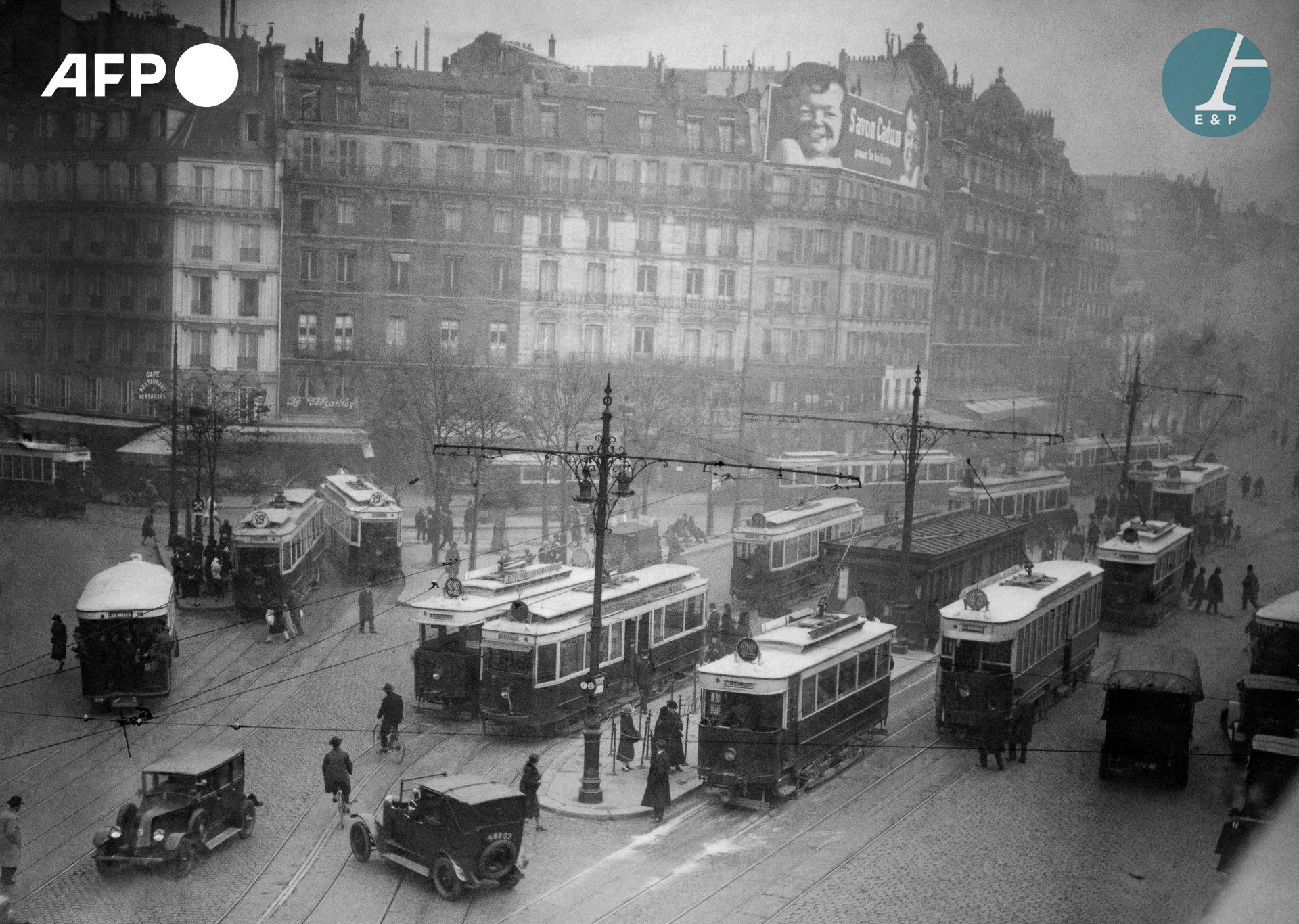 Null AFP

Place de Rennes (oggi Place du 18 juin 1940). Parigi, 1926.

Place de &hellip;