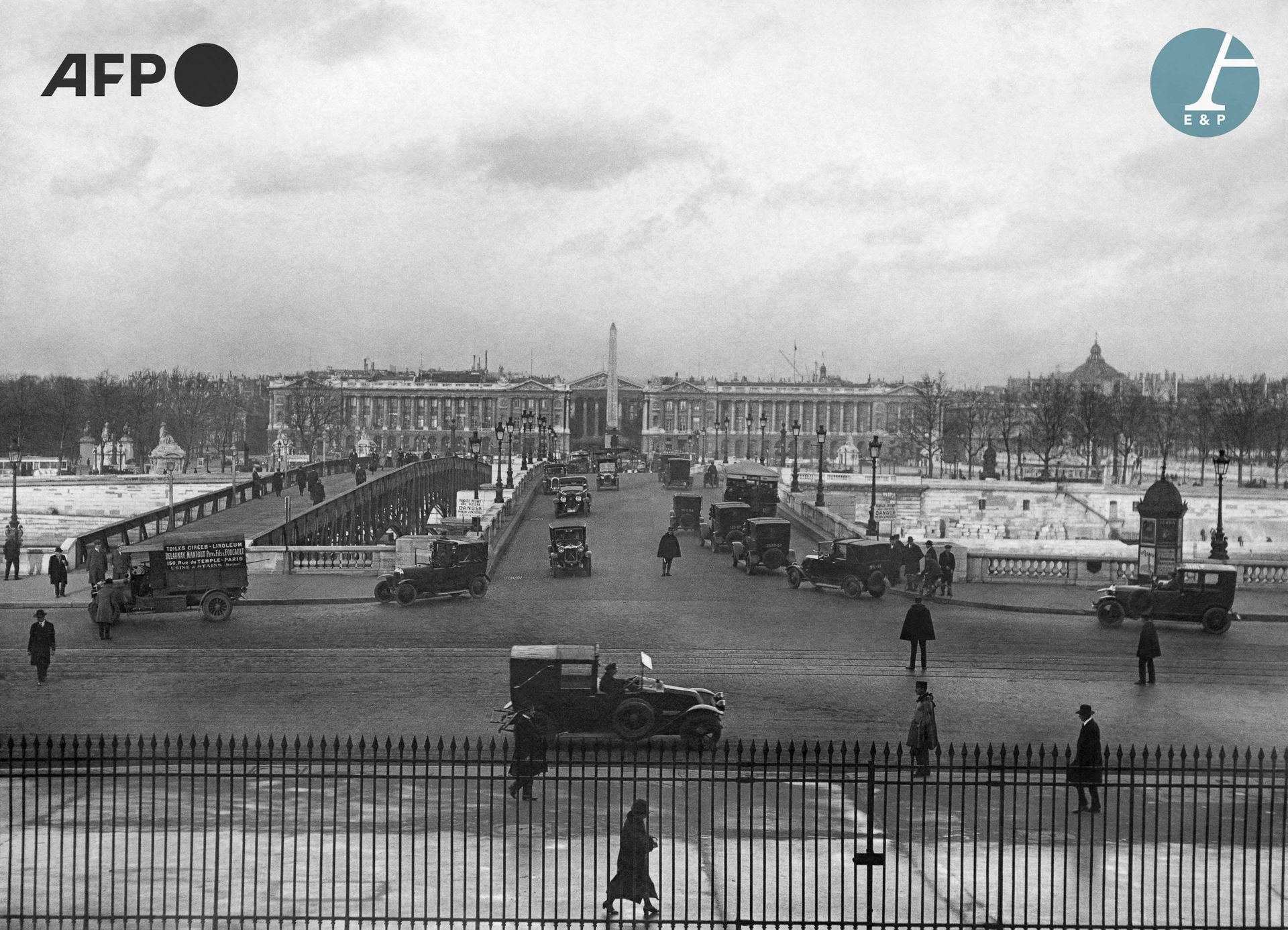 Null AFP

Place de la Concorde e il ponte. Parigi, 1926.

Place de la Concorde e&hellip;