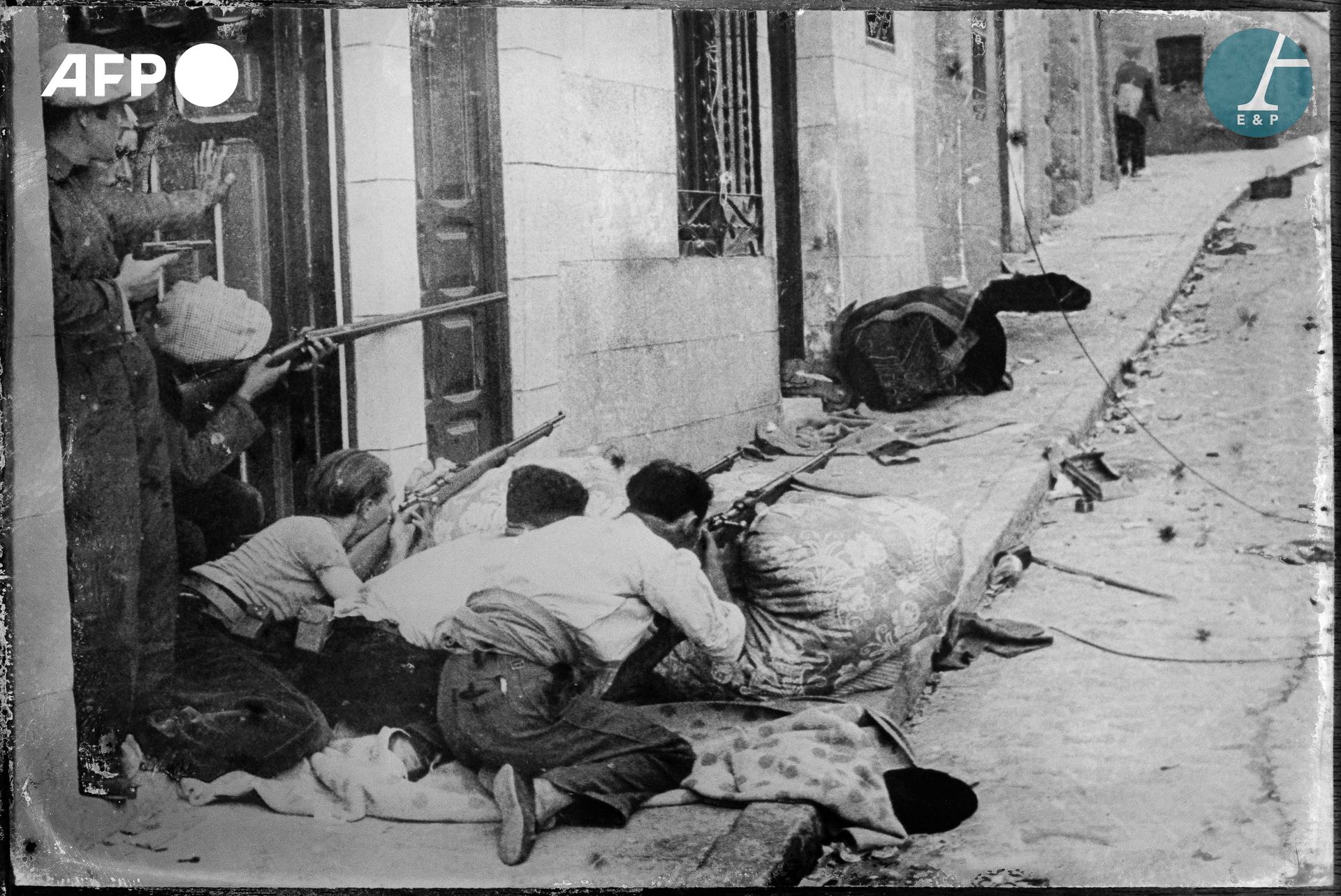 Null AFP

Combattenti repubblicani durante la guerra civile spagnola, 1936 circa&hellip;