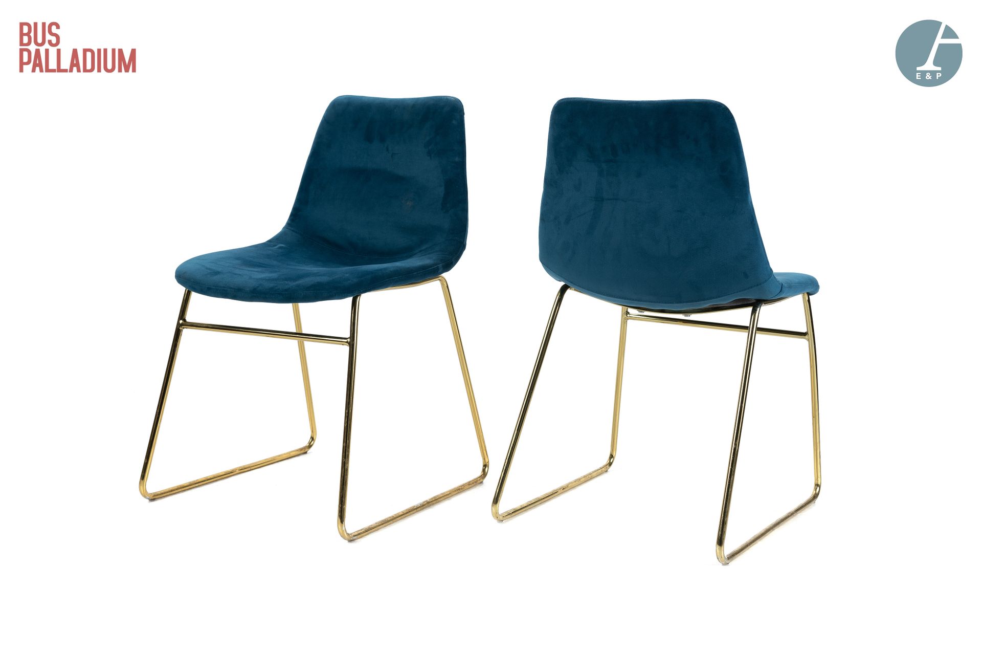 Null Editore GASPARD



Coppia di sedie con struttura in tubo di metallo dorato &hellip;