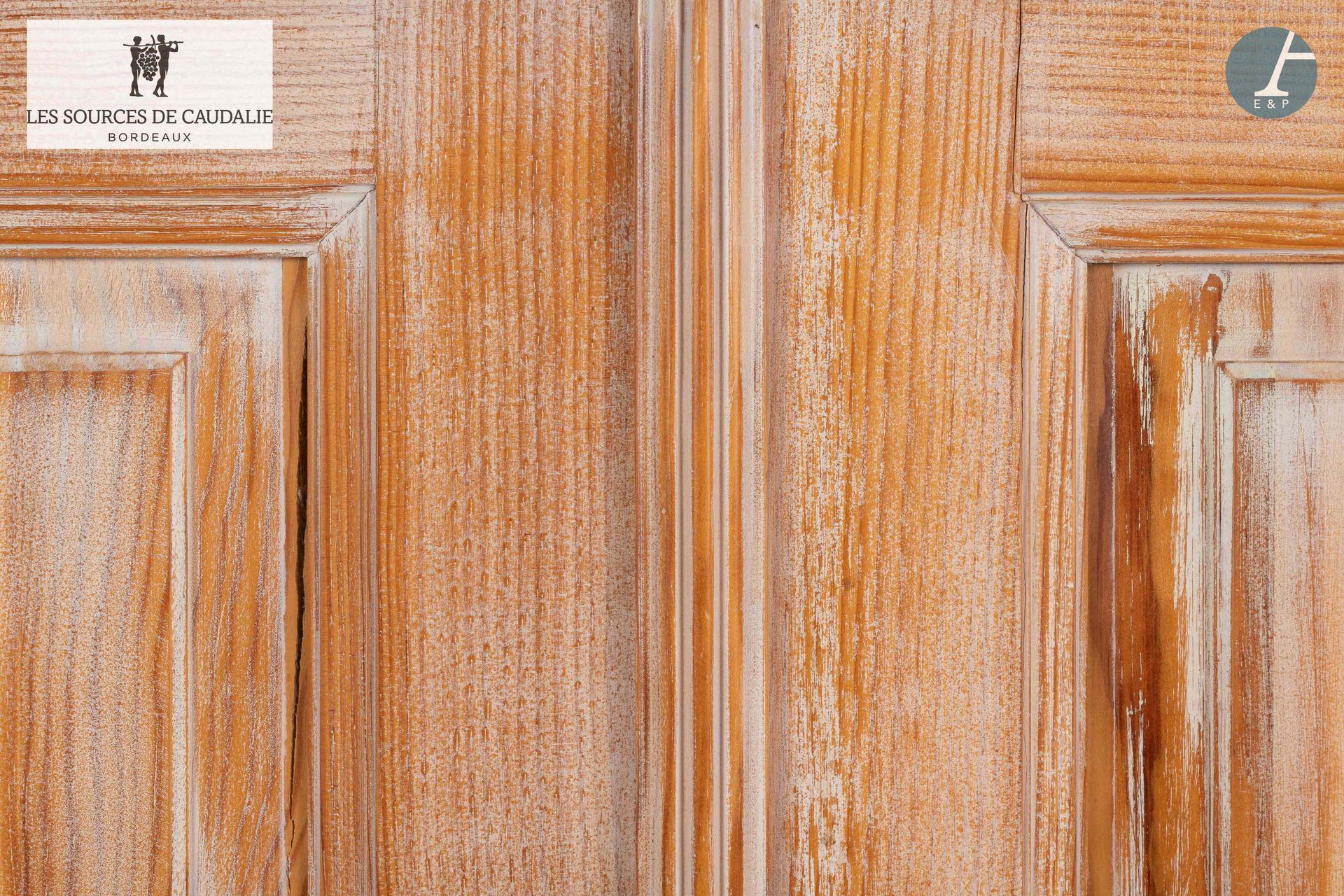 Null 源自Caudalie "Les Cépages"（Maison du Lièvre）的26号房间。
一对橱柜门，采用模制和雕刻的天然木材，染成白色。
&hellip;