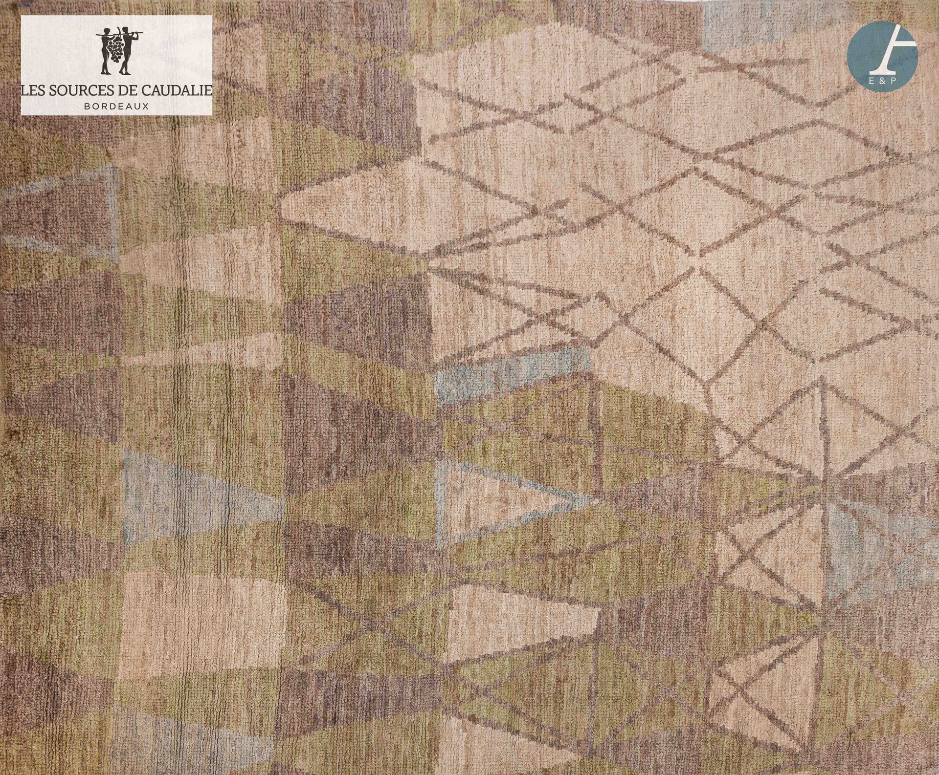Null 源自Caudalie "Les Etampes" (Maison du Lièvre) 的25号房间
青绿色和紫色背景的地毯，合成材料。
使用条件
2&hellip;