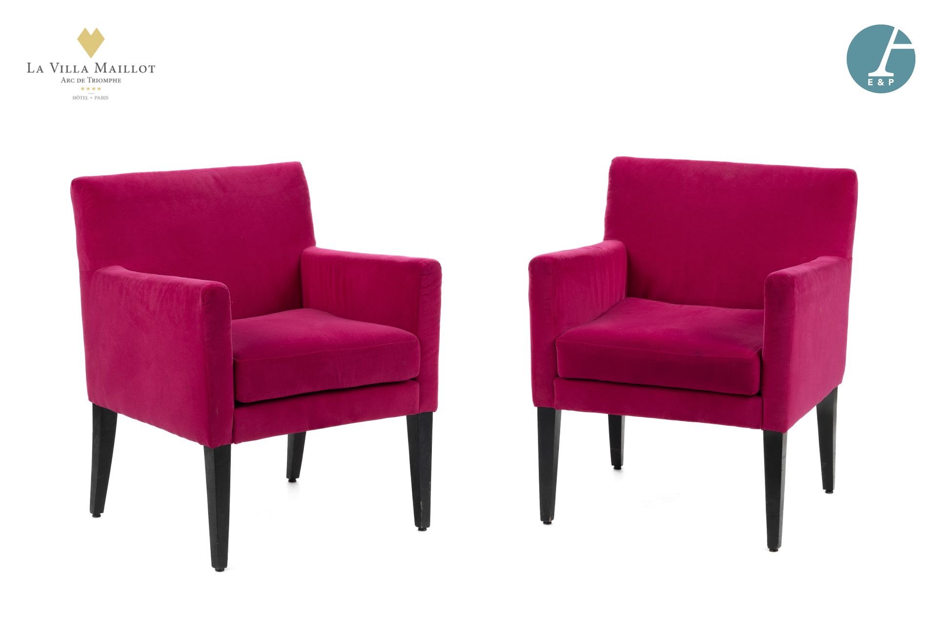 Null Paire de fauteuils entièrement garnis de velours fuchsia, dossiers et accot&hellip;