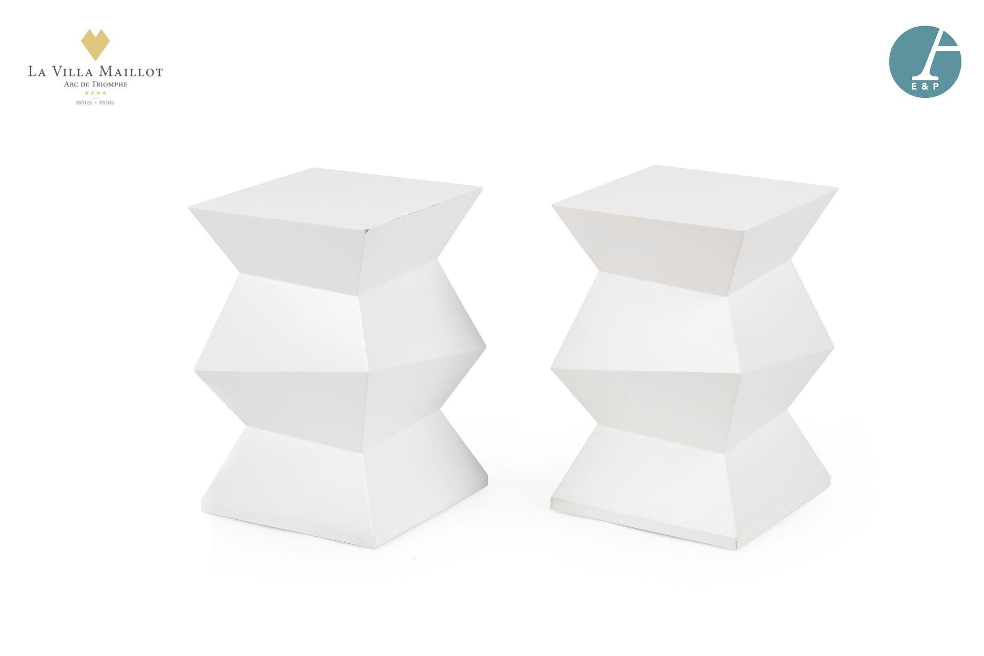 Null Pair of small square tables/stools in molded polyurethane, high-gloss white&hellip;