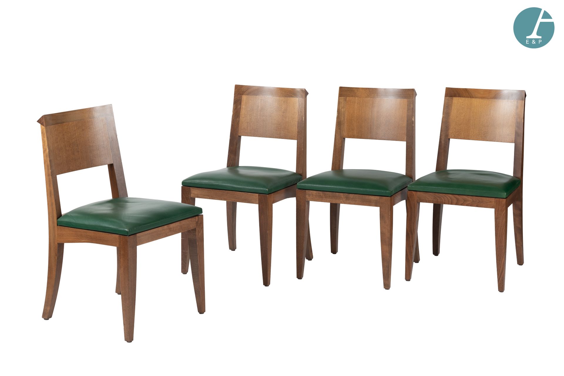Null Christian LIAIGRE (1943- 2020)
Lot de quatre chaises
En bois teinté, tapiss&hellip;