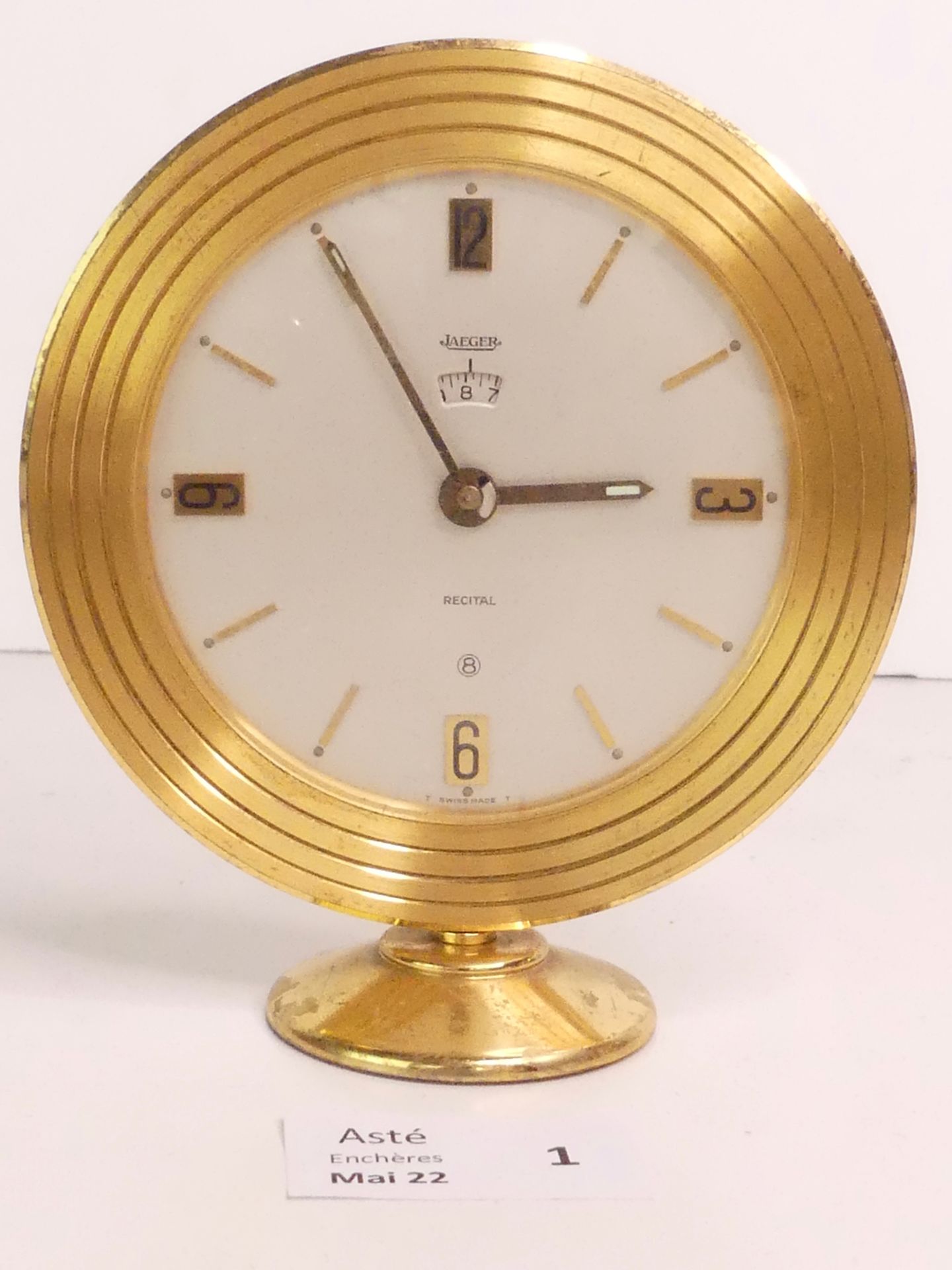 Null Jaeger, orologio dorato "Récital" di fabbricazione svizzera (D: 10,5 cm)