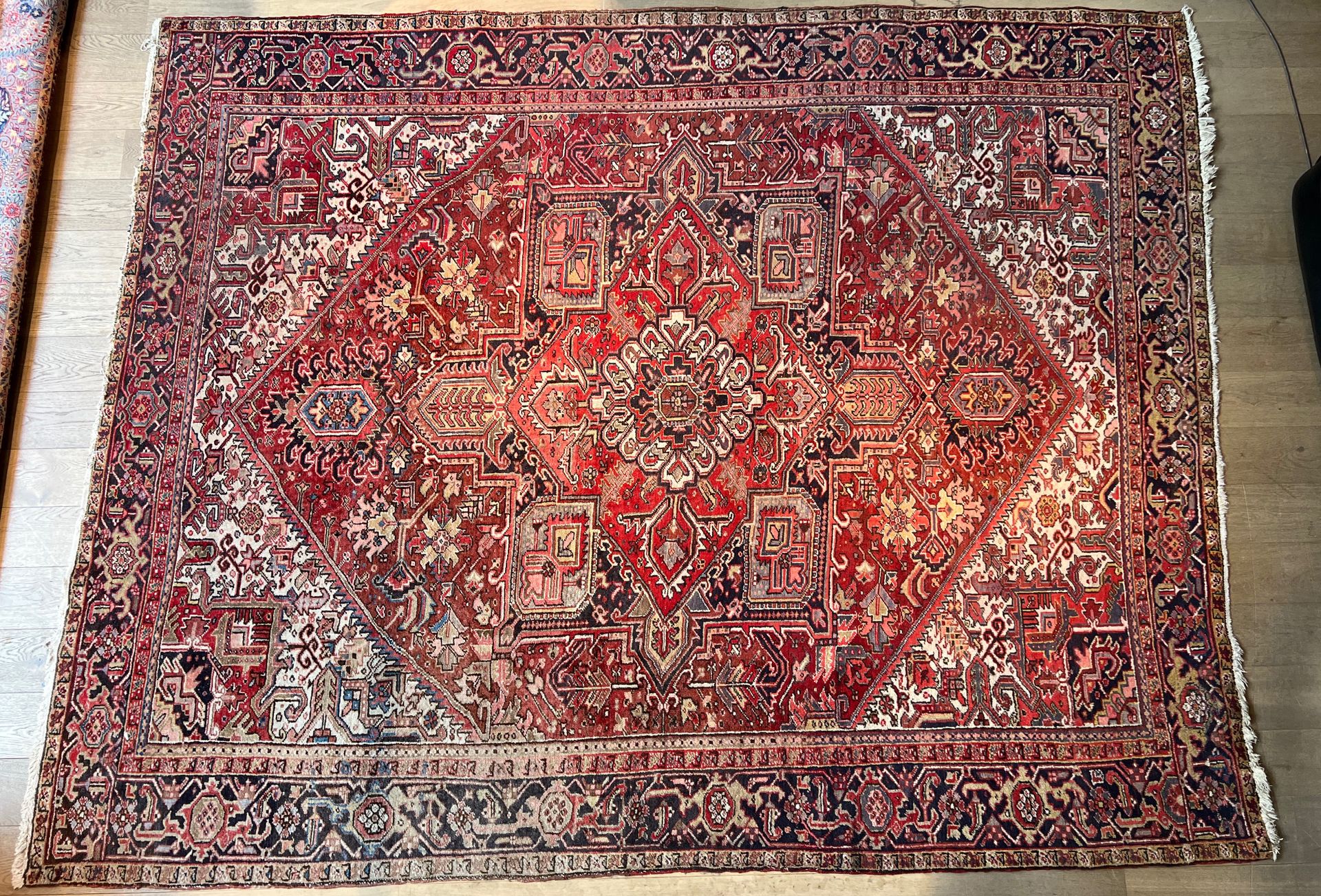 Null Wool carpet (280x345 cm)