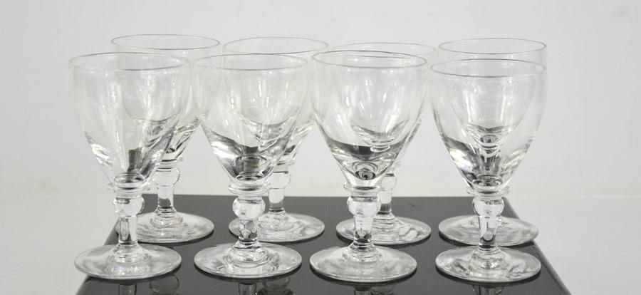 Null Un ensemble de huit verres du 19ème siècle, 9cm de haut.