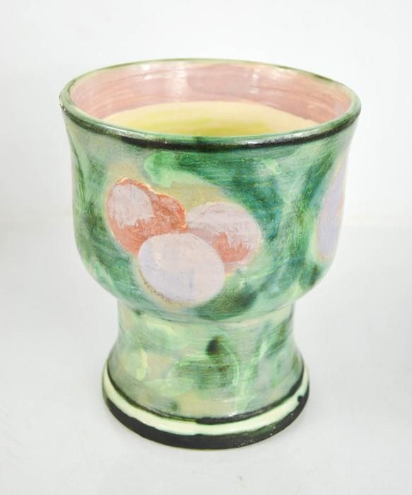 Null Vicky Walton (20e siècle) : vase en poterie d'atelier, 19 cm de haut.