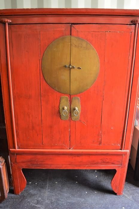 Null Two red lacquered Chinese cabinets with shelved interior and two drawers, 1&hellip;