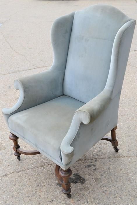 Null Un sillón con respaldo de estilo caroleano