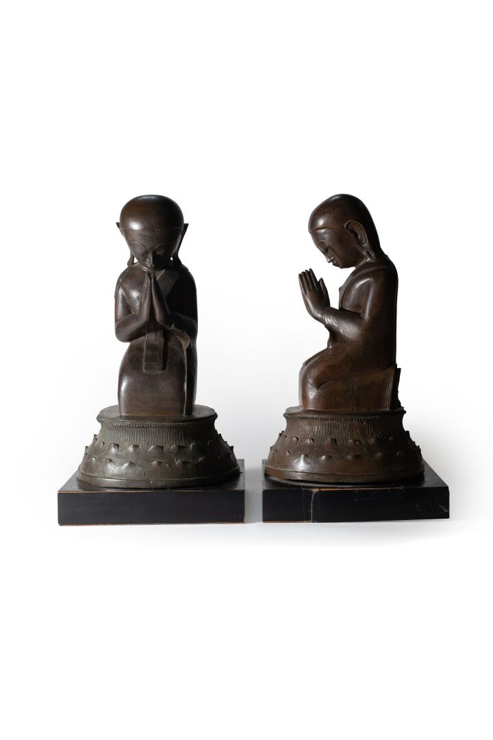 Null BIRMANIE - XIXe siècle

Paire de statuettes en bronze à patine brune, de mo&hellip;
