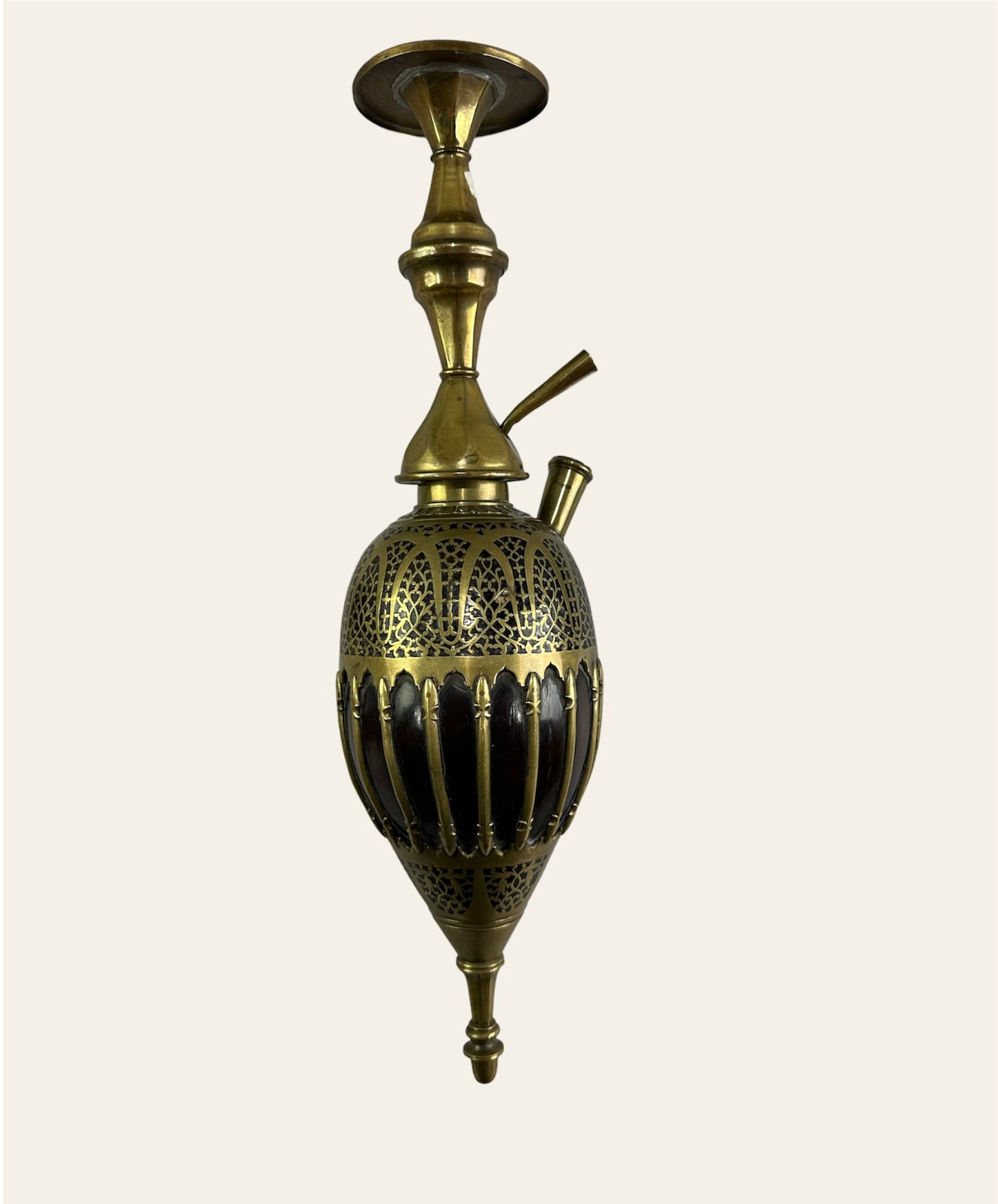 Null KALIAN en noix de coco. 

Iran, XIXème siècle 

h : 44 cm

(1878)