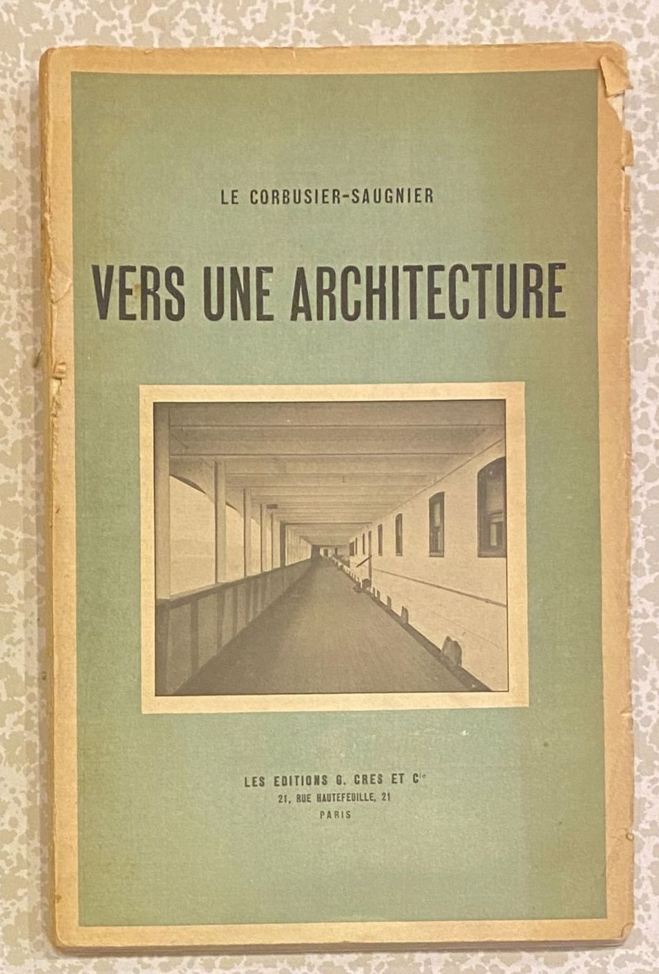 Null LE CORBUSIER-SAUGNIER.
Charles-Edouard Jeanneret-Gris, dit Le Corbusier, ar&hellip;