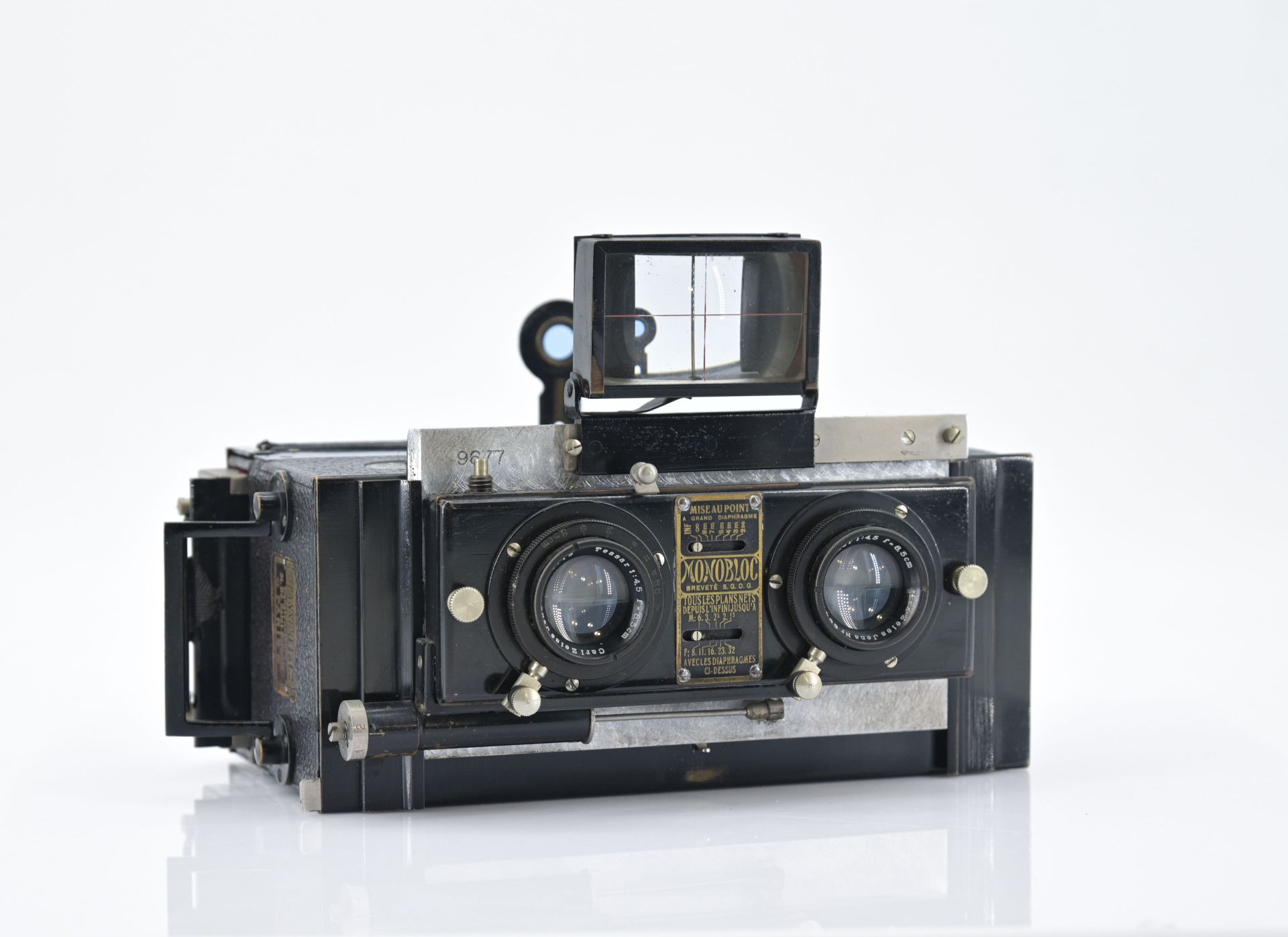 Null JEANNERET & Cie.6x13 幅面单体相机，卡尔蔡司镜头。 

现状
不保证操作