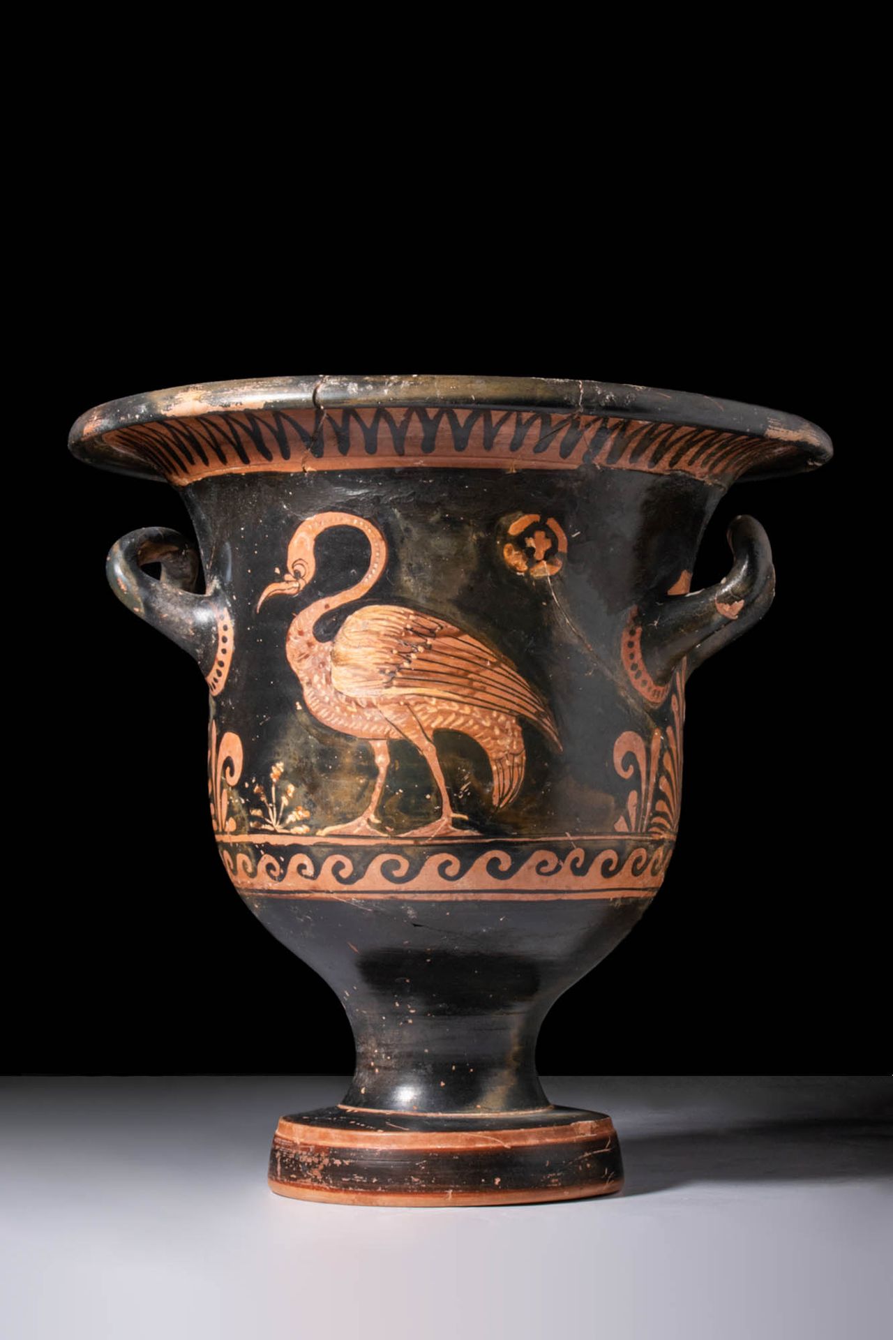 RARE GREEK APULIAN RED-FIGURE BELL KRATER WITH SWAN Ca. 340 - 320 V. CHR.
Ein ap&hellip;