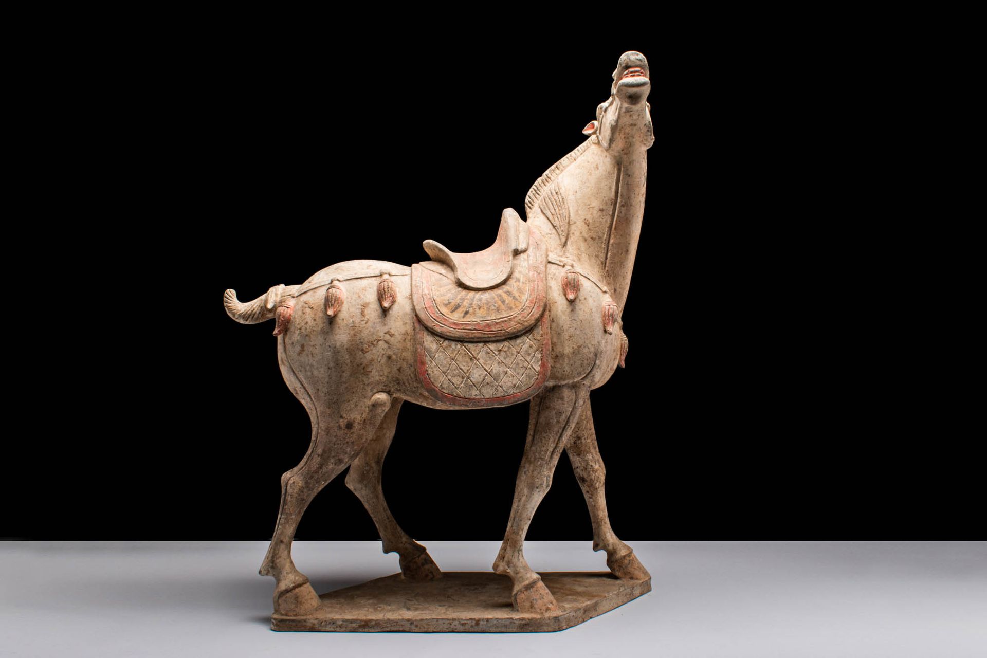 LARGE CHINESE TANG DYNASTY TERRACOTTA HORSE - TL TESTED Tang Dynasty, Ca. AD 618&hellip;