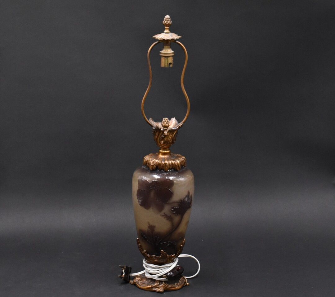 Null ETABLISSEMENTS GALLE (1904-1936). Lampe de table à corps ovoïde conique épa&hellip;