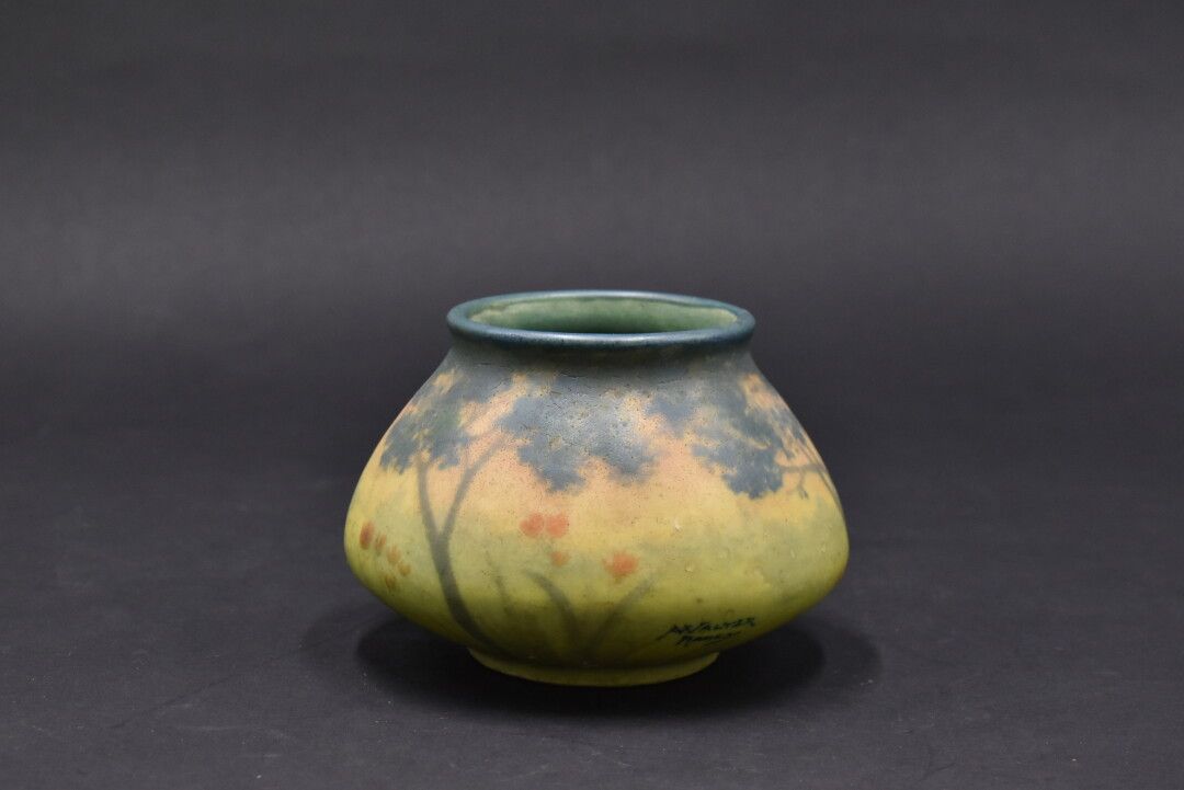 Null Amalric WALTER (1870 - 1959). Stoneware vase with a top body and an open ne&hellip;