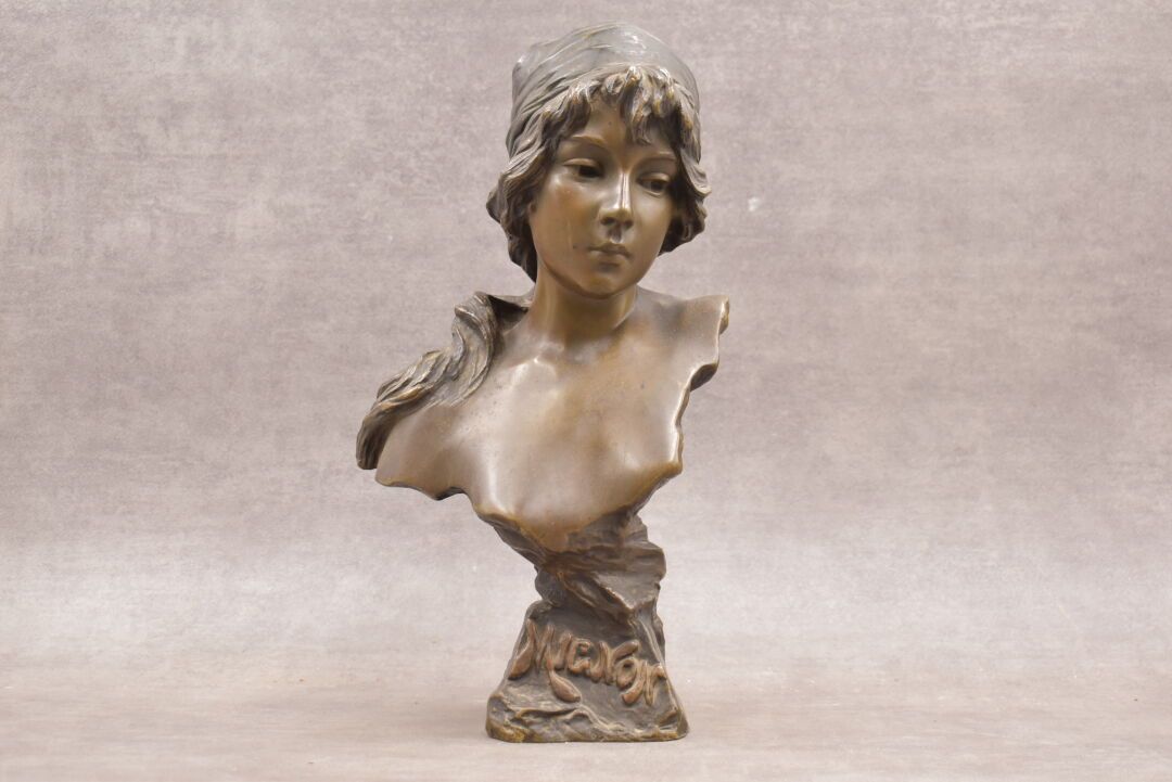 Emmanuel VILLANIS (1858-1914) Emmanuel VILLANIS (1858-1914). Mignon. Bronze with&hellip;