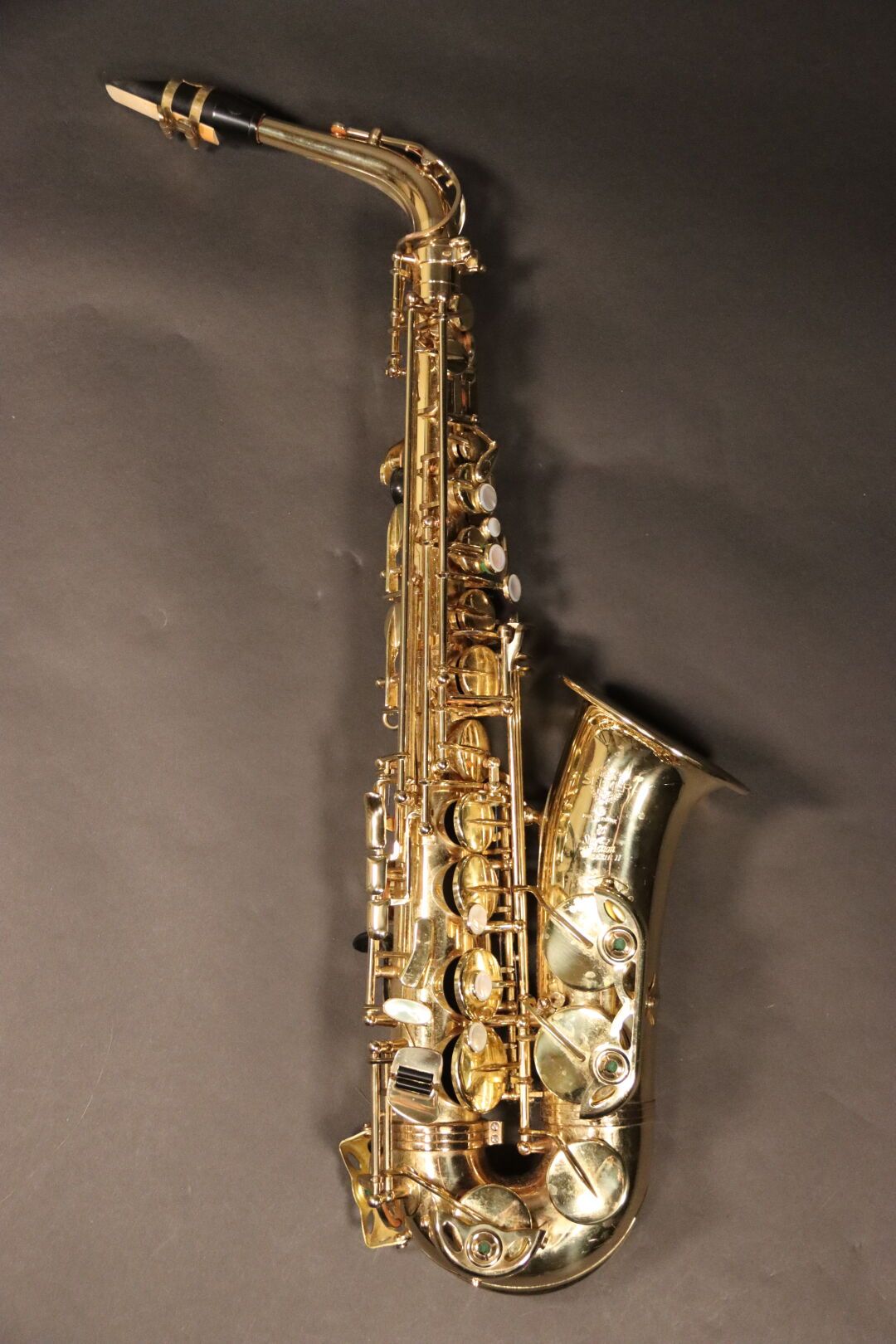 Null SELMER, modèle super action 80 série II n° 563246. Saxophone alto en laiton&hellip;