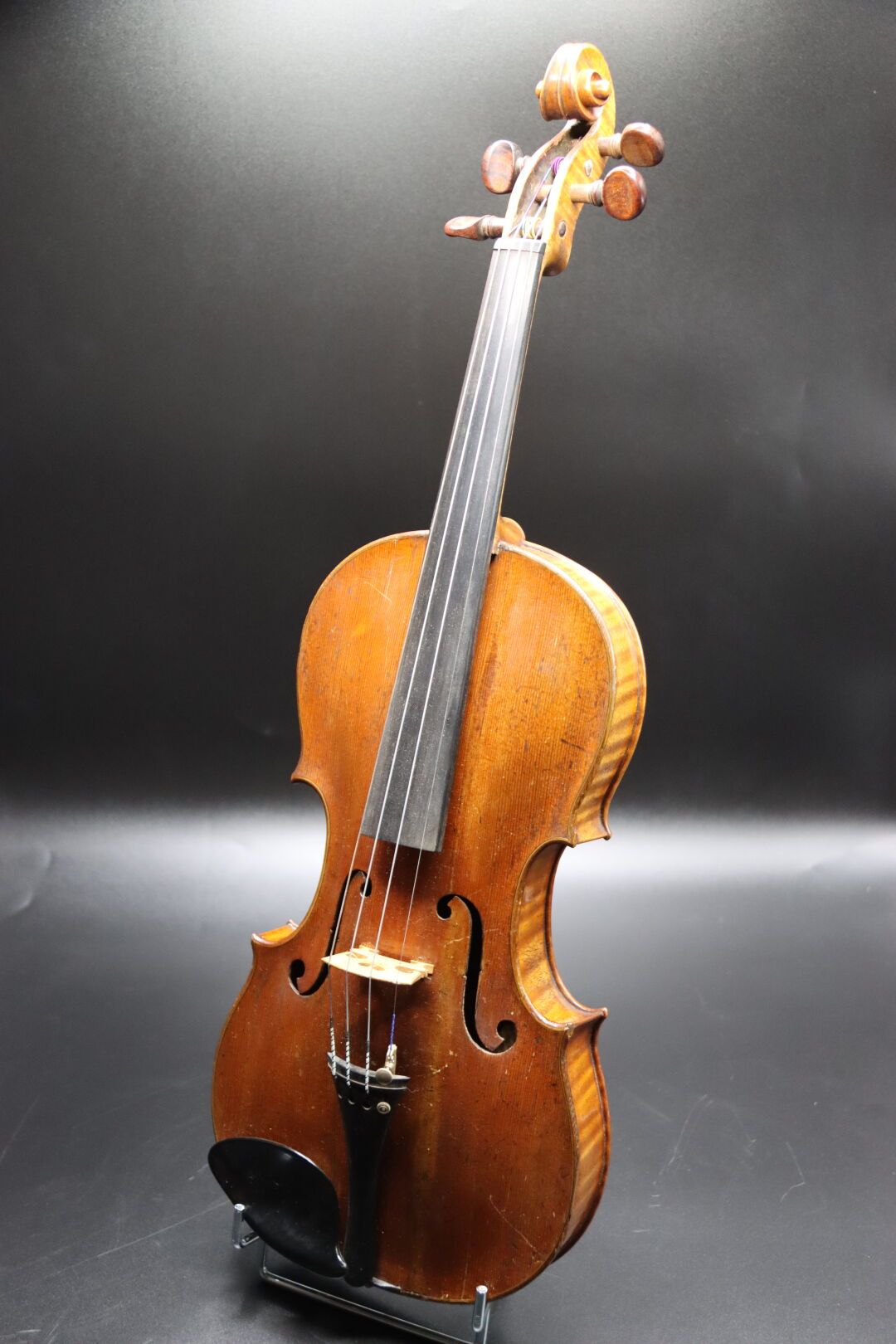 Null Violon 4/4 allemand, XX ème siècle, longueur du fond 360 mm, diapason 197 m&hellip;