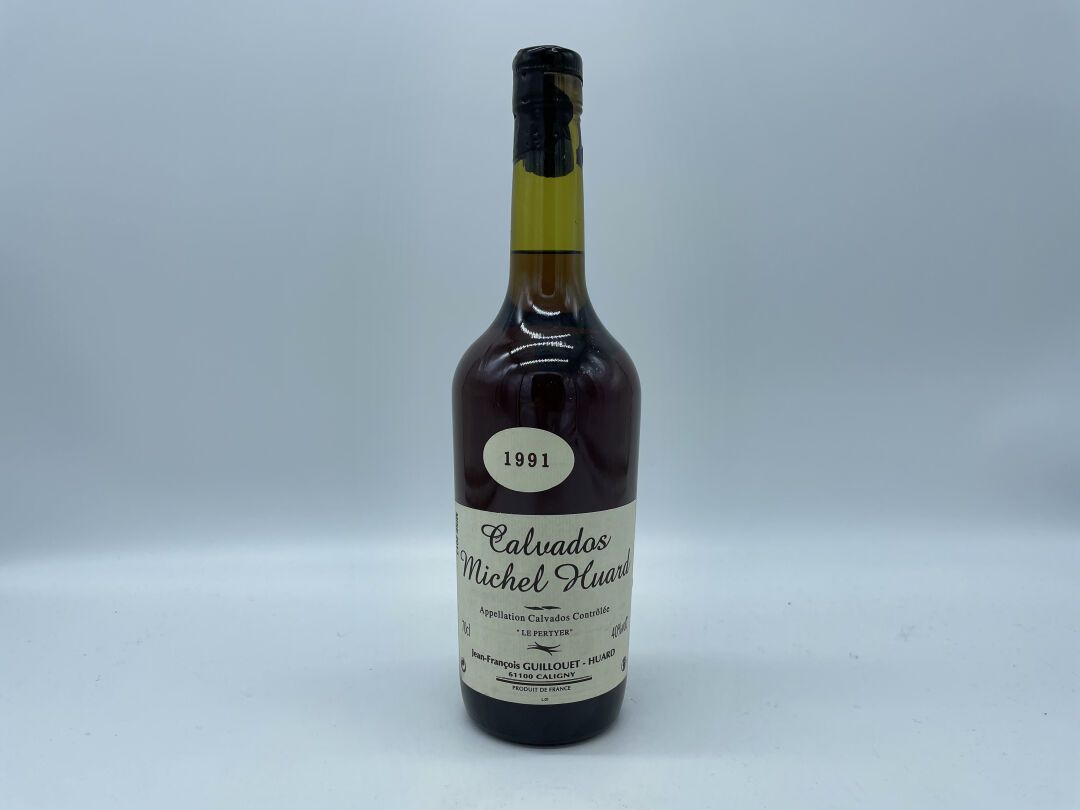 Null 1 bouteille de Calvados, Le Pertyer, 40°, 1991, 70 cl, Michel HUARD. Cire a&hellip;