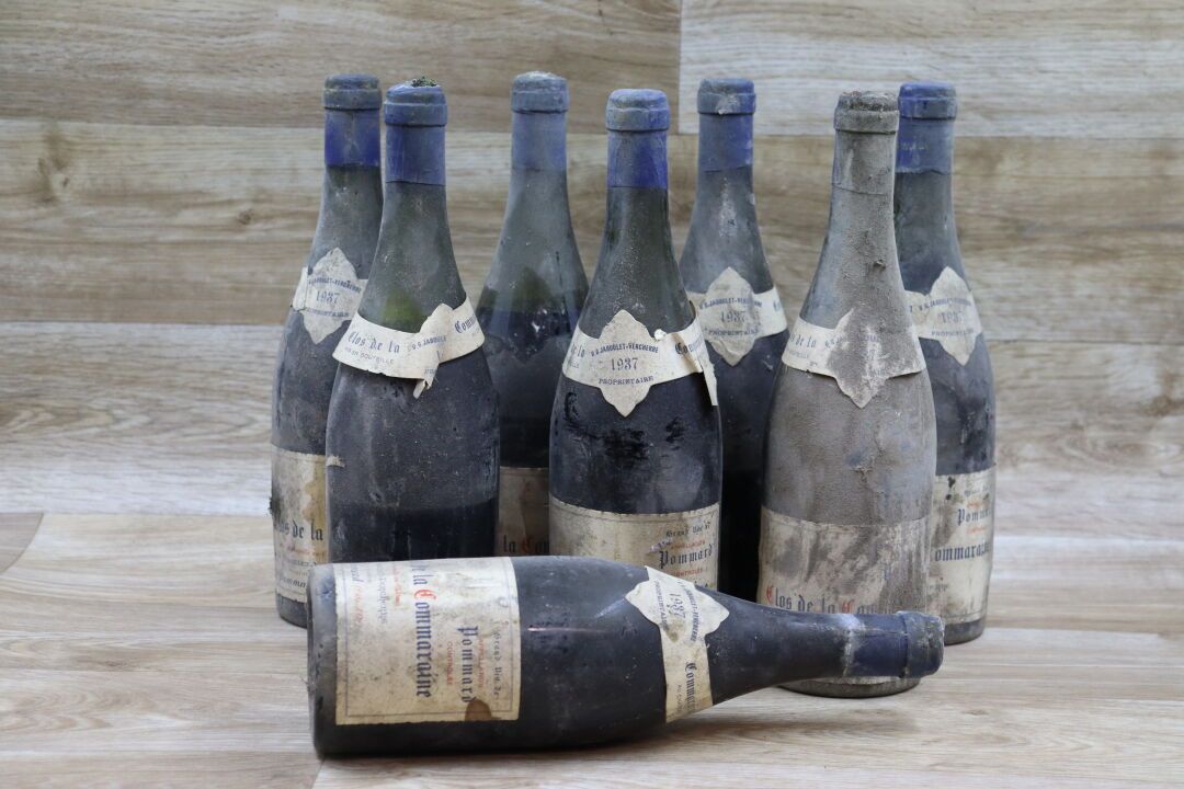 POMMARD 1937 8 bouteilles de POMMARD 1937, Clos de la Commaraine, Jaboulet Verch&hellip;
