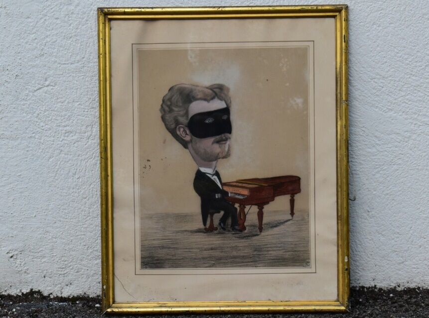 Homme masqué au piano Ecole du XXème siècle, Homme masqué au piano, craie sur pa&hellip;
