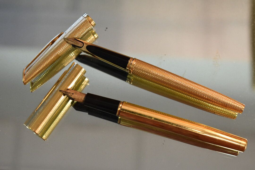 Null WATERMAN. Set of two fountain pens with 18k gold nib. With box. Good condit&hellip;
