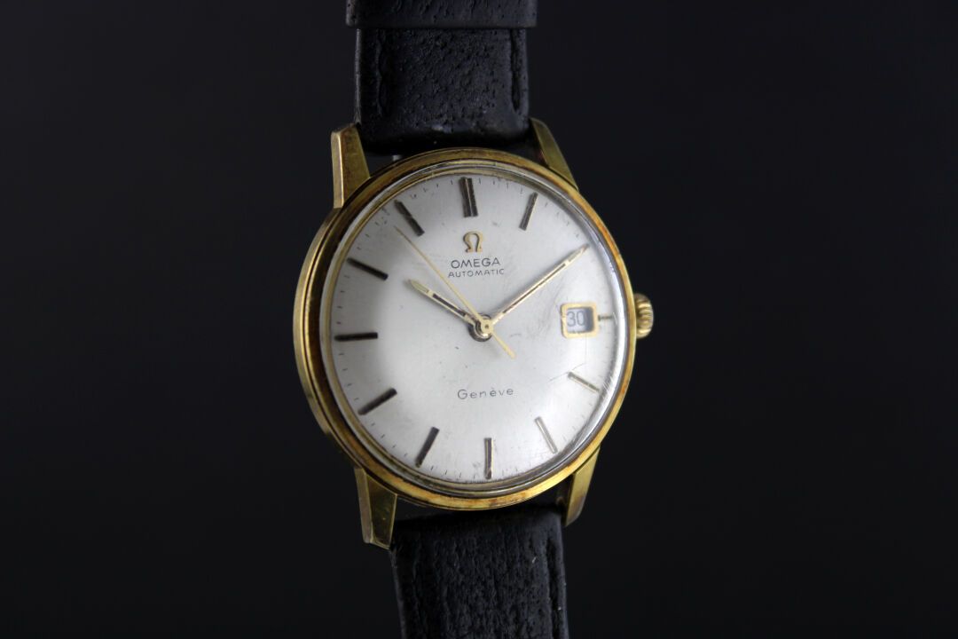 Null OMEGA Geneva ref.166.002
Gold-plated bracelet watch. Round case. Screwed ca&hellip;