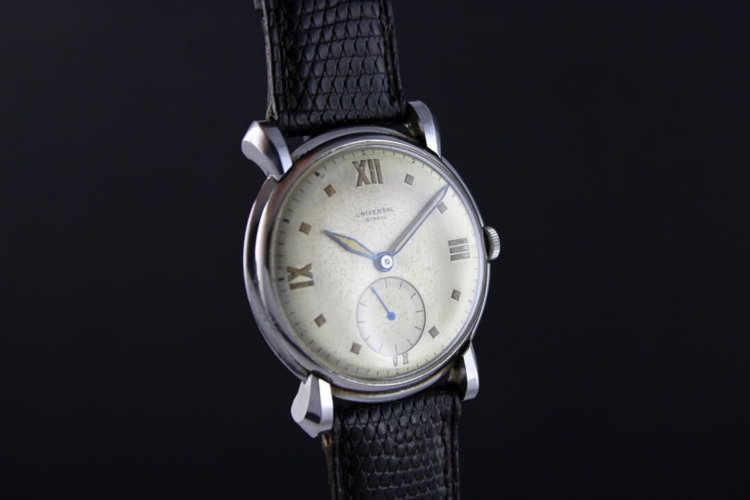 Null UNIVERSAL GENEVA ref. 212134
Steel bracelet watch. Round case. Pressure cas&hellip;